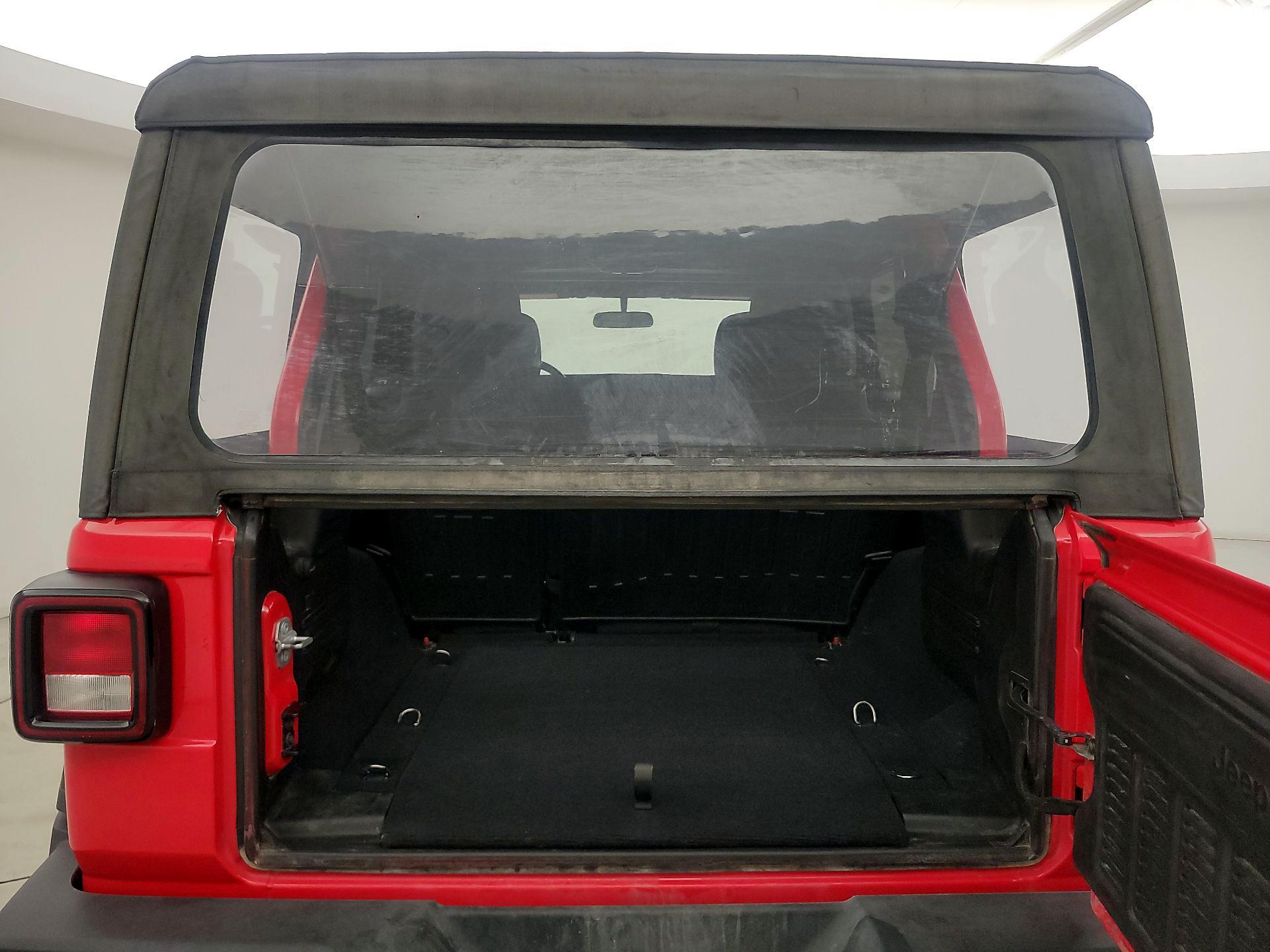 Thumbnail: 2022 Jeep Wrangler - 20