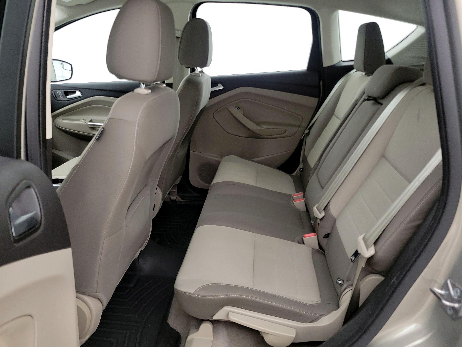 Thumbnail: 2015 Ford C-Max - 18
