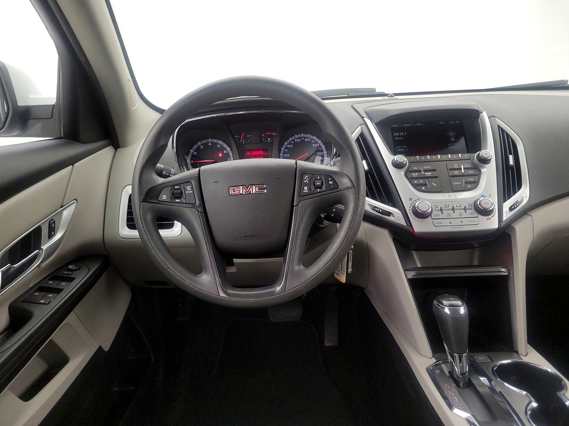 Thumbnail: 2017 GMC Terrain - 10