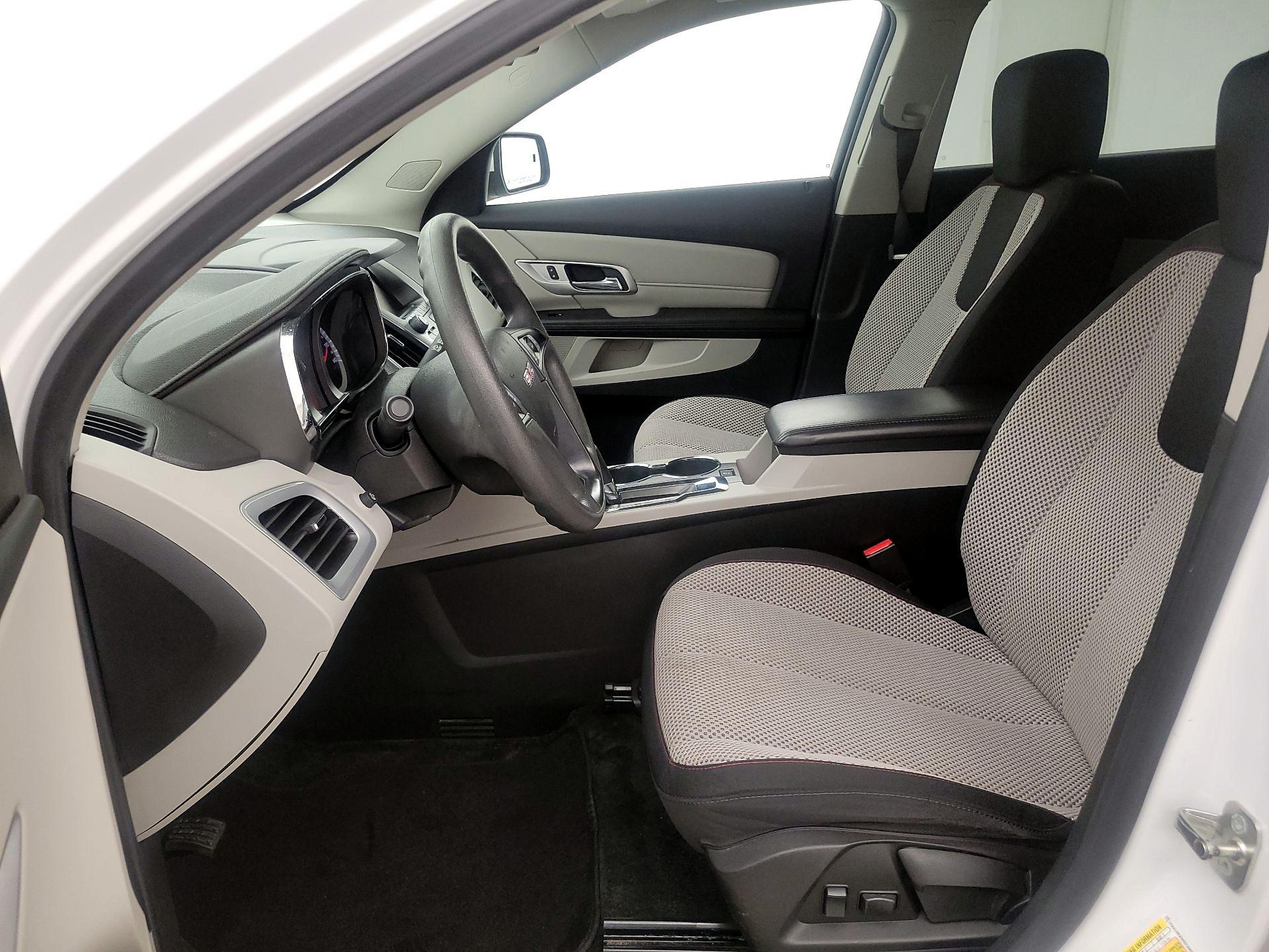 Thumbnail: 2017 GMC Terrain - 11