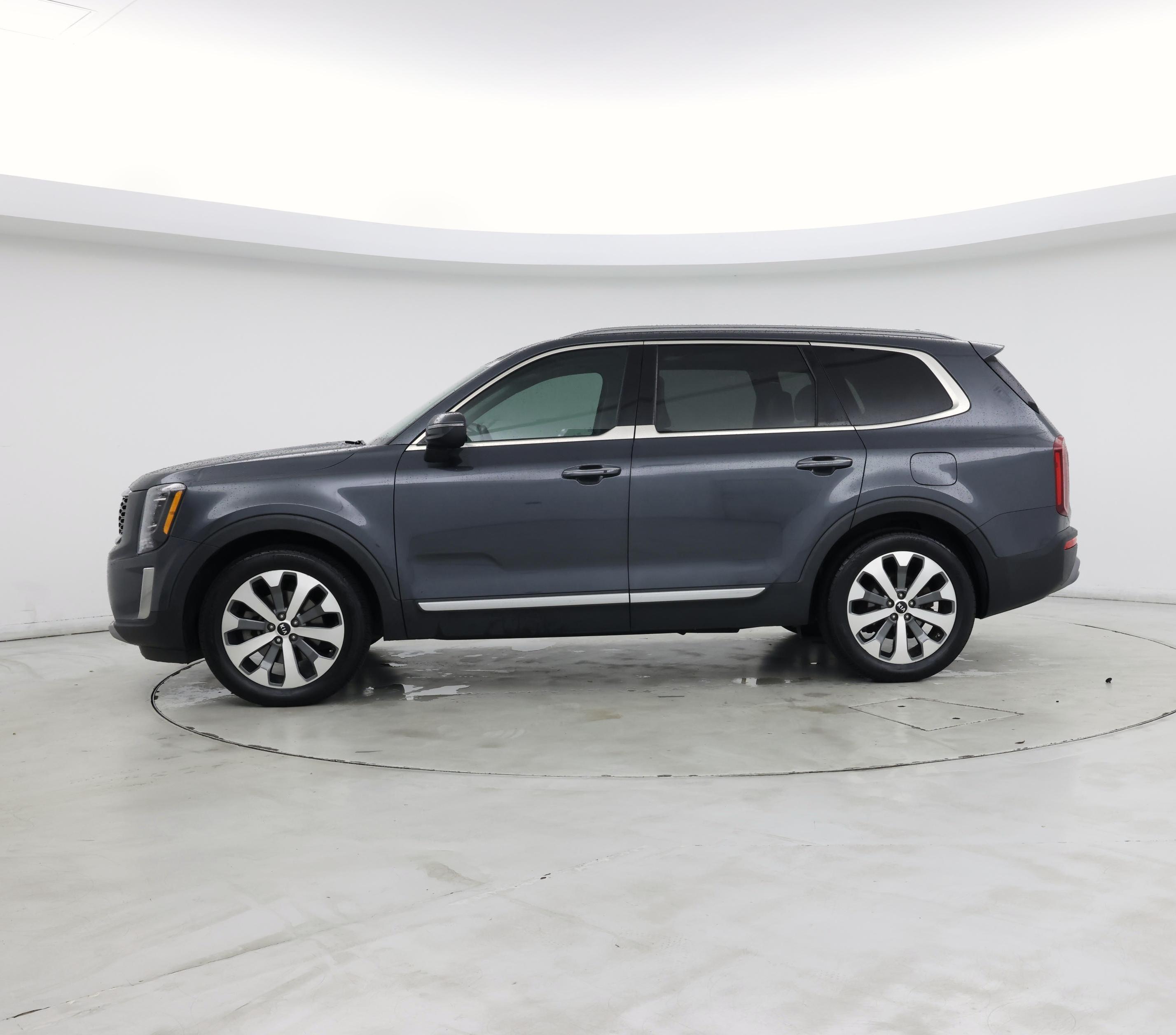 Thumbnail: 2020 Kia Telluride - 3