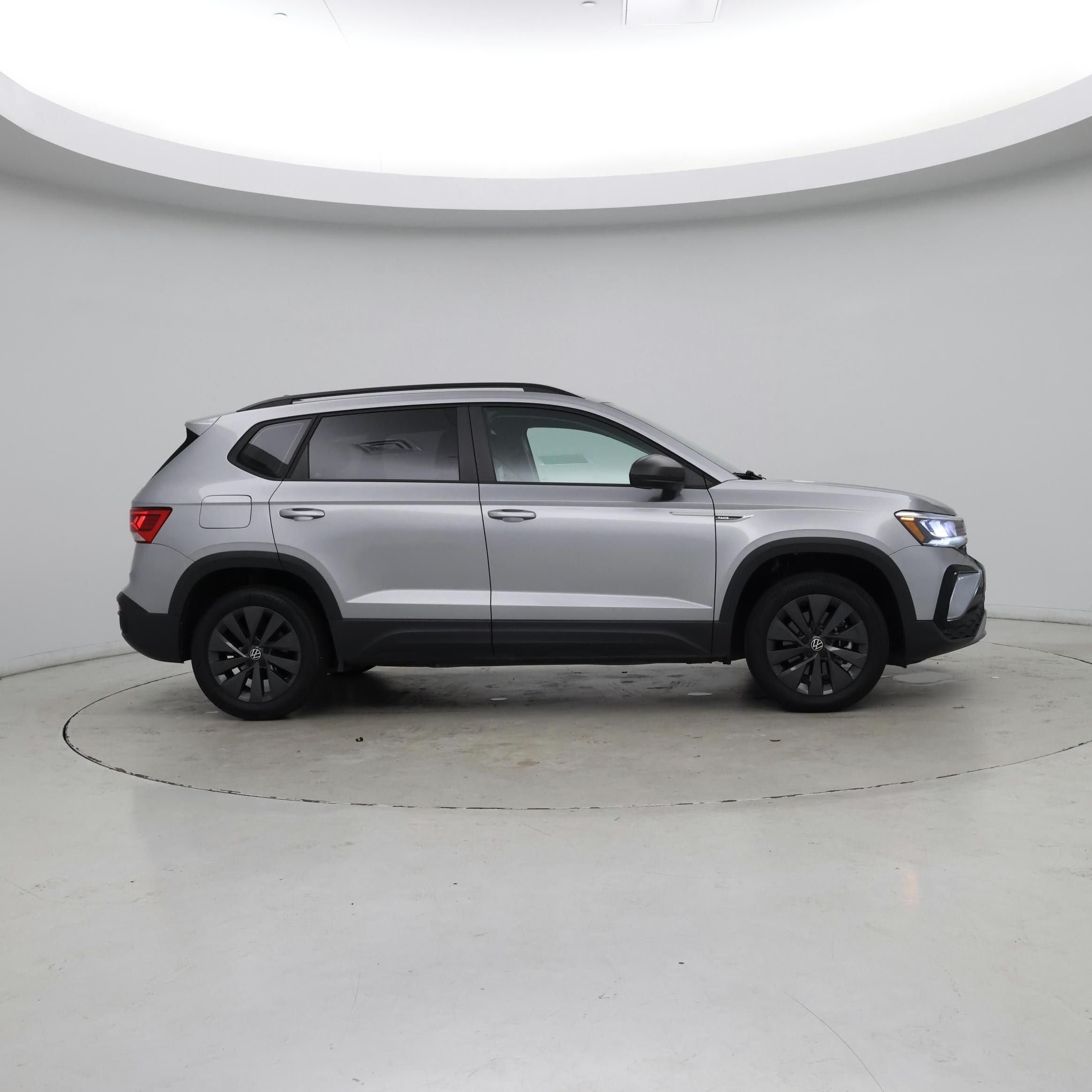 Thumbnail: 2023 Volkswagen Taos - 7