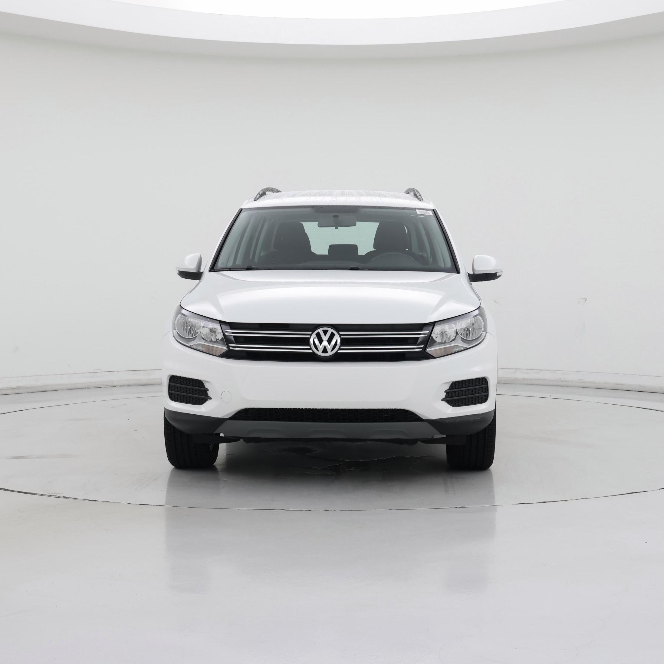 Thumbnail: 2017 Volkswagen Tiguan - 5