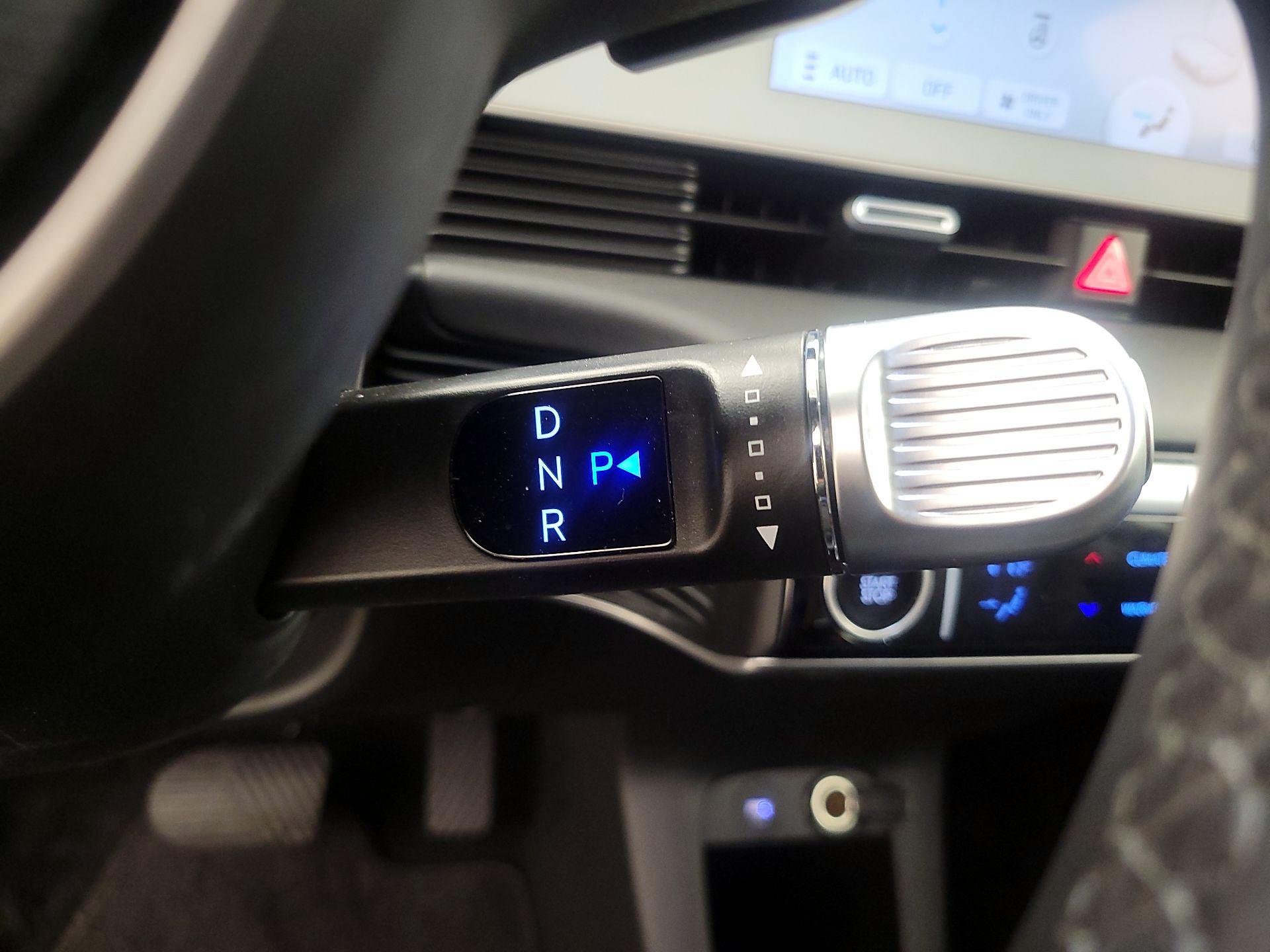 Thumbnail: 2023 Hyundai Ioniq 5 - 18