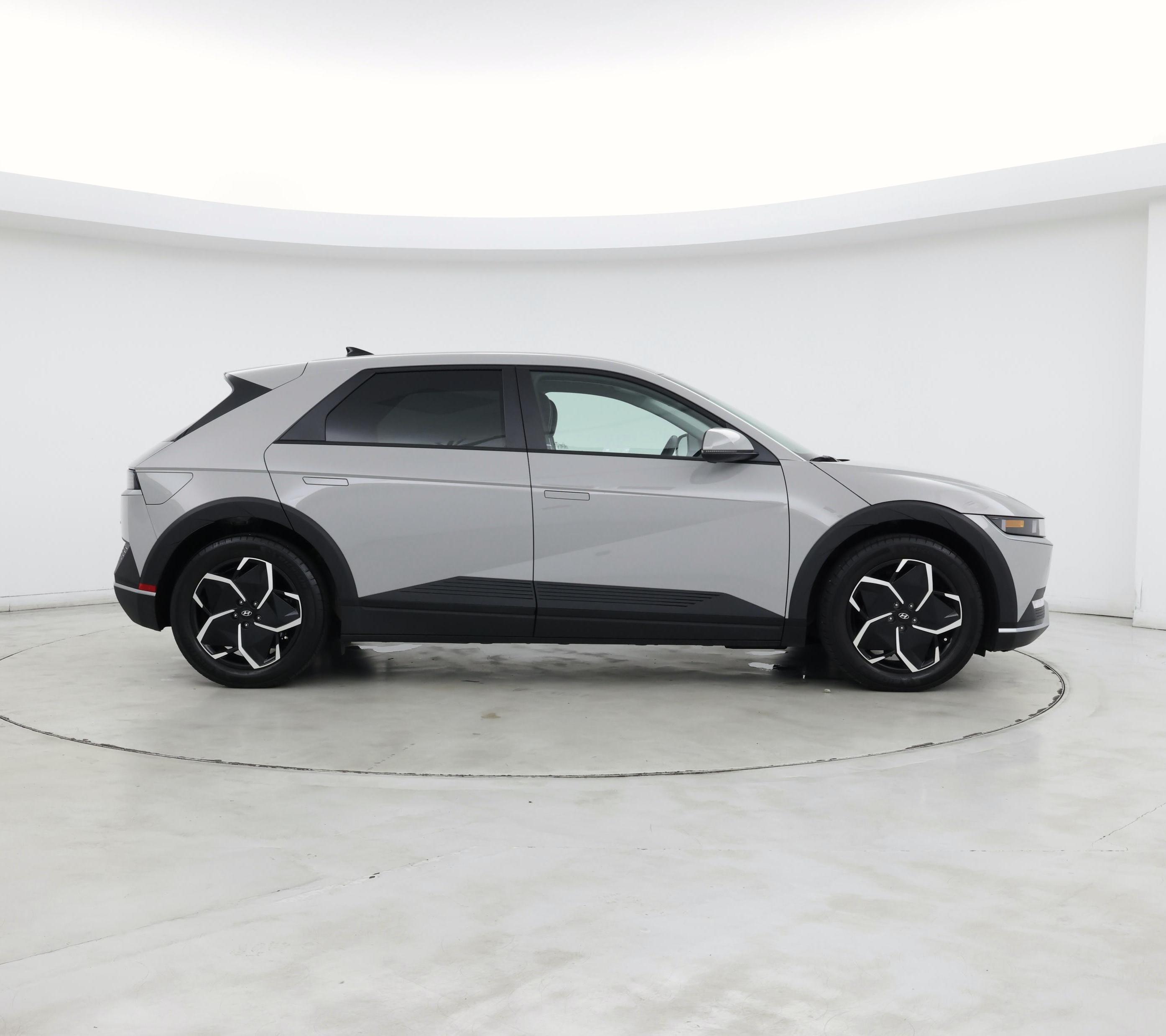 Thumbnail: 2023 Hyundai Ioniq 5 - 7