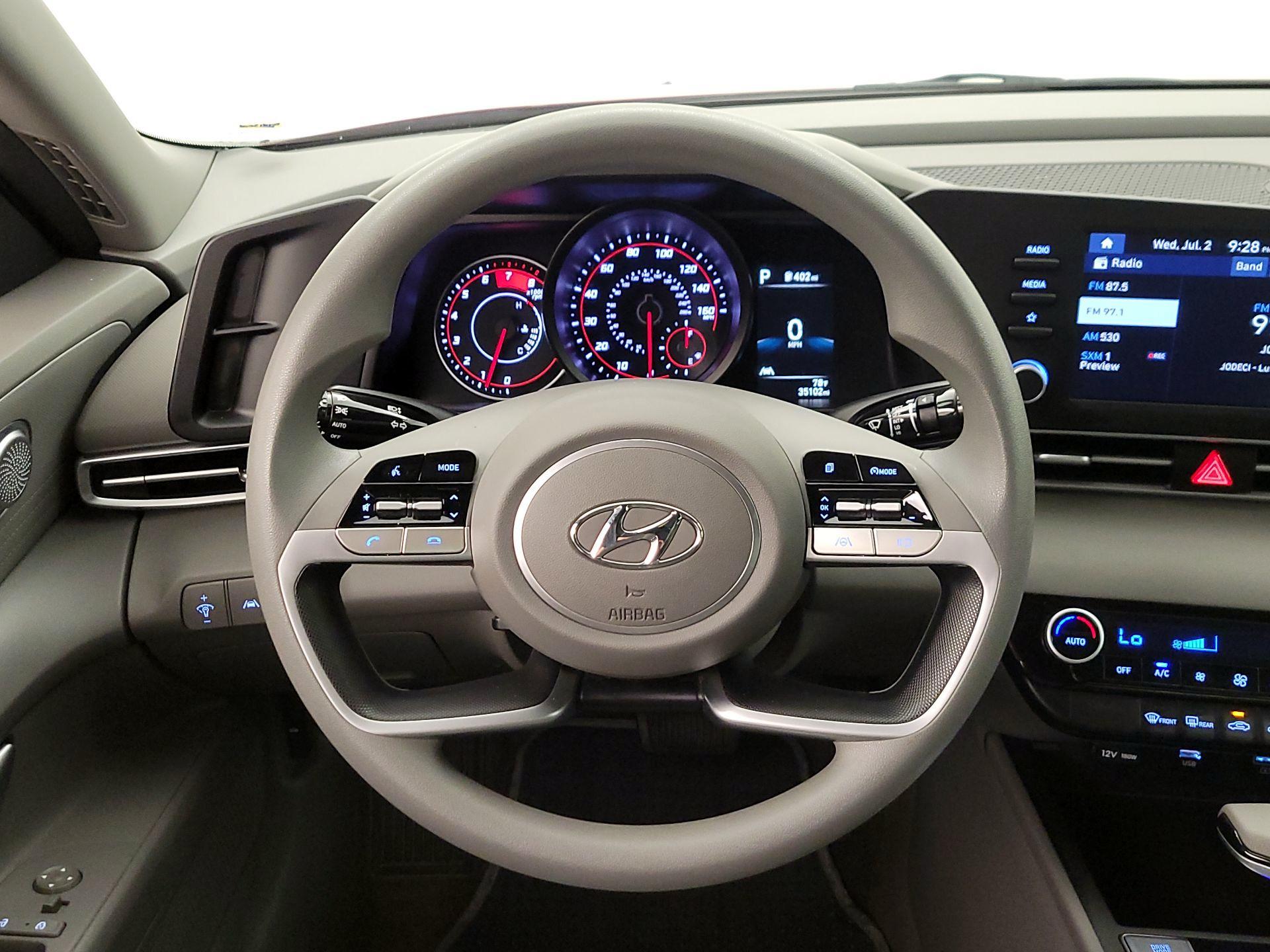 Thumbnail: 2023 Hyundai Elantra - 10