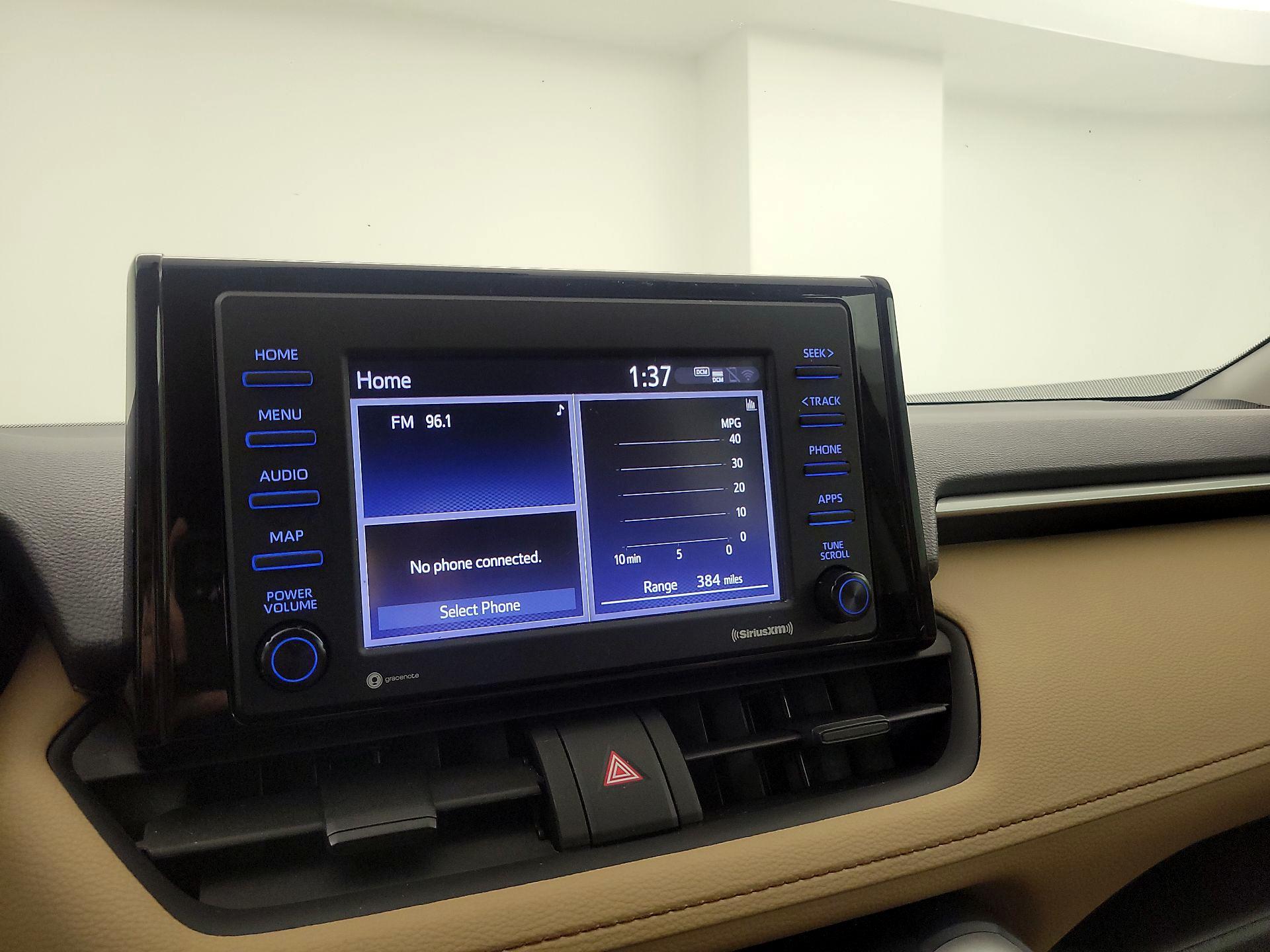 Thumbnail: 2021 Toyota RAV4 - 15