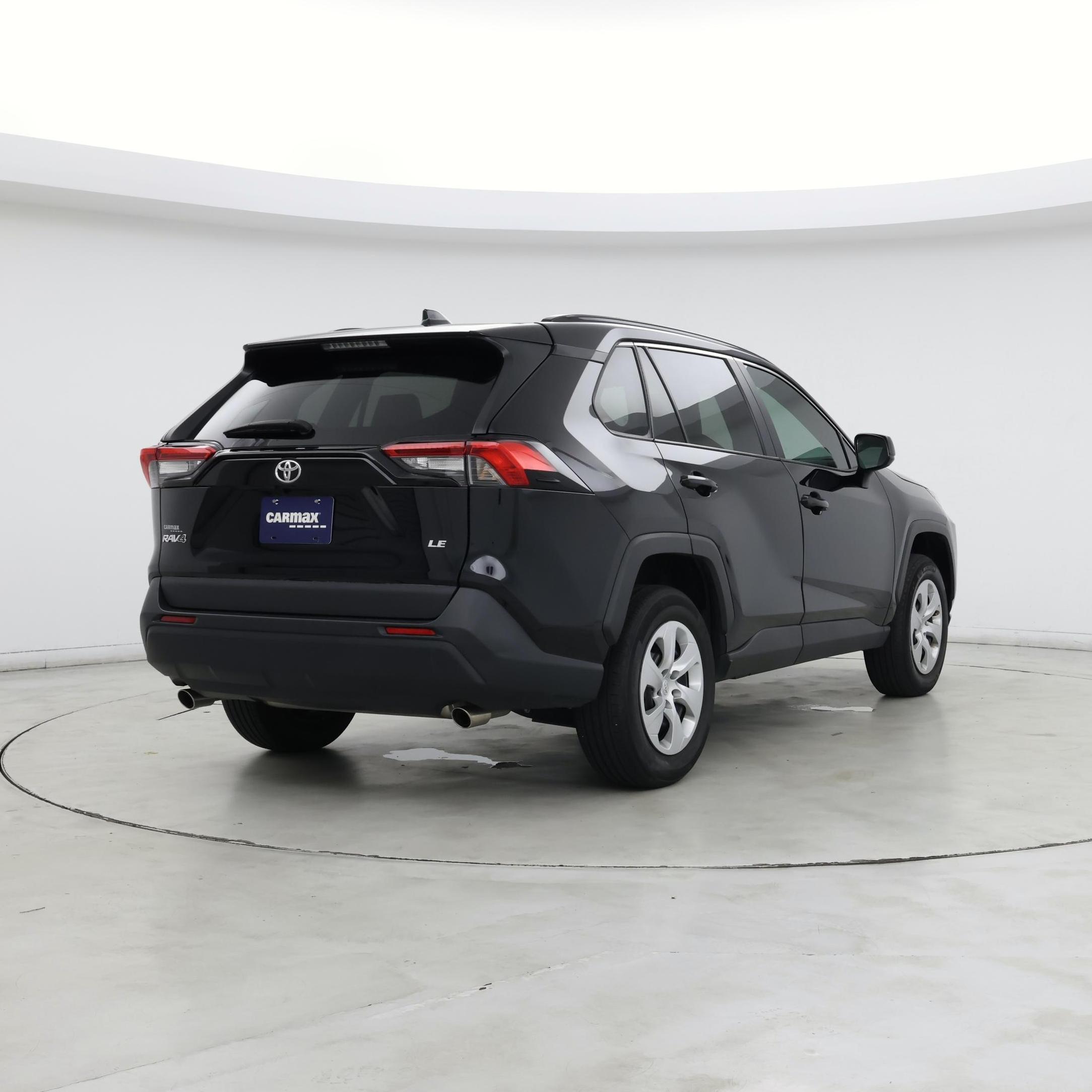 Thumbnail: 2021 Toyota RAV4 - 8