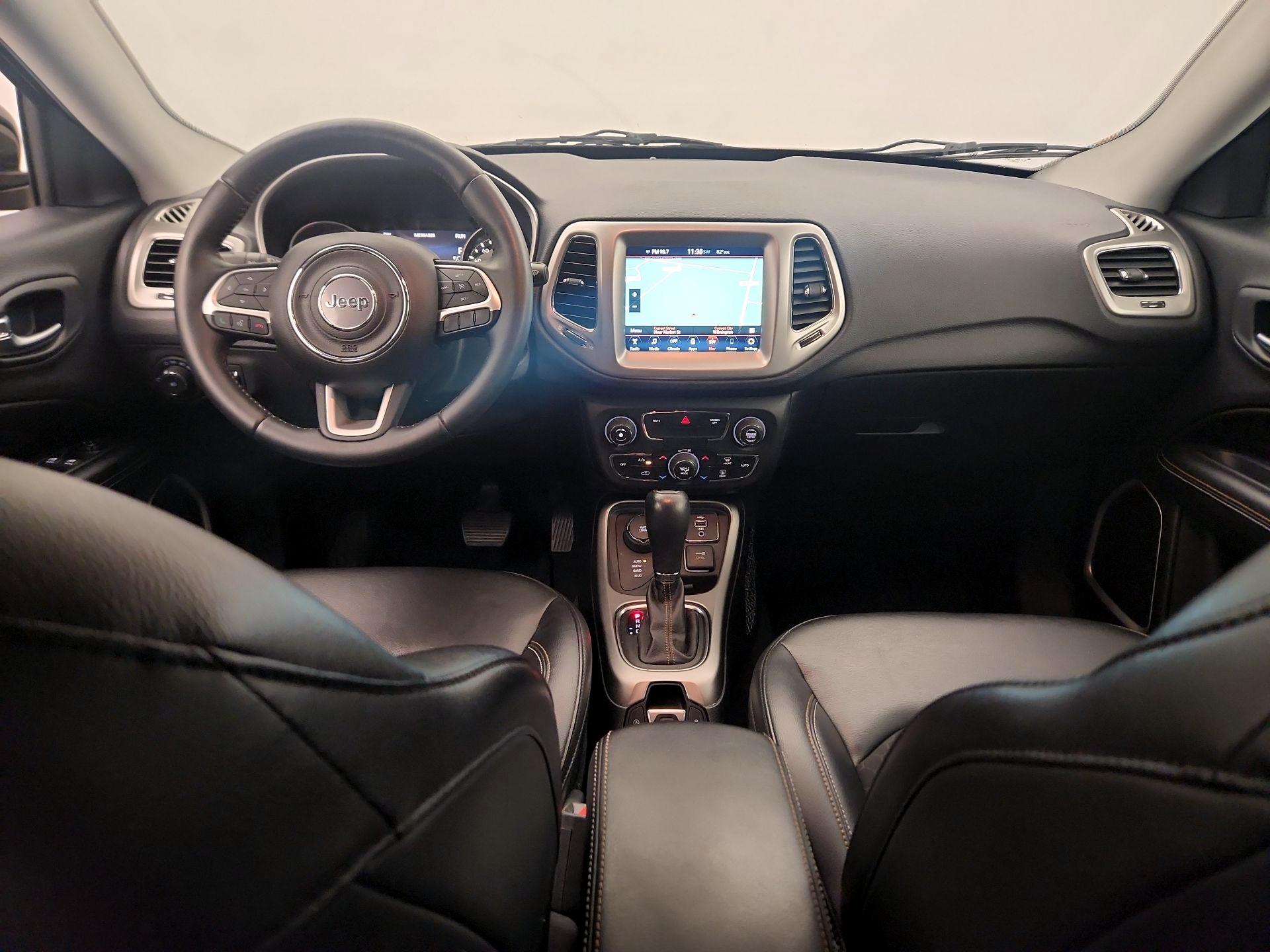 Thumbnail: 2017 Jeep Compass - 9