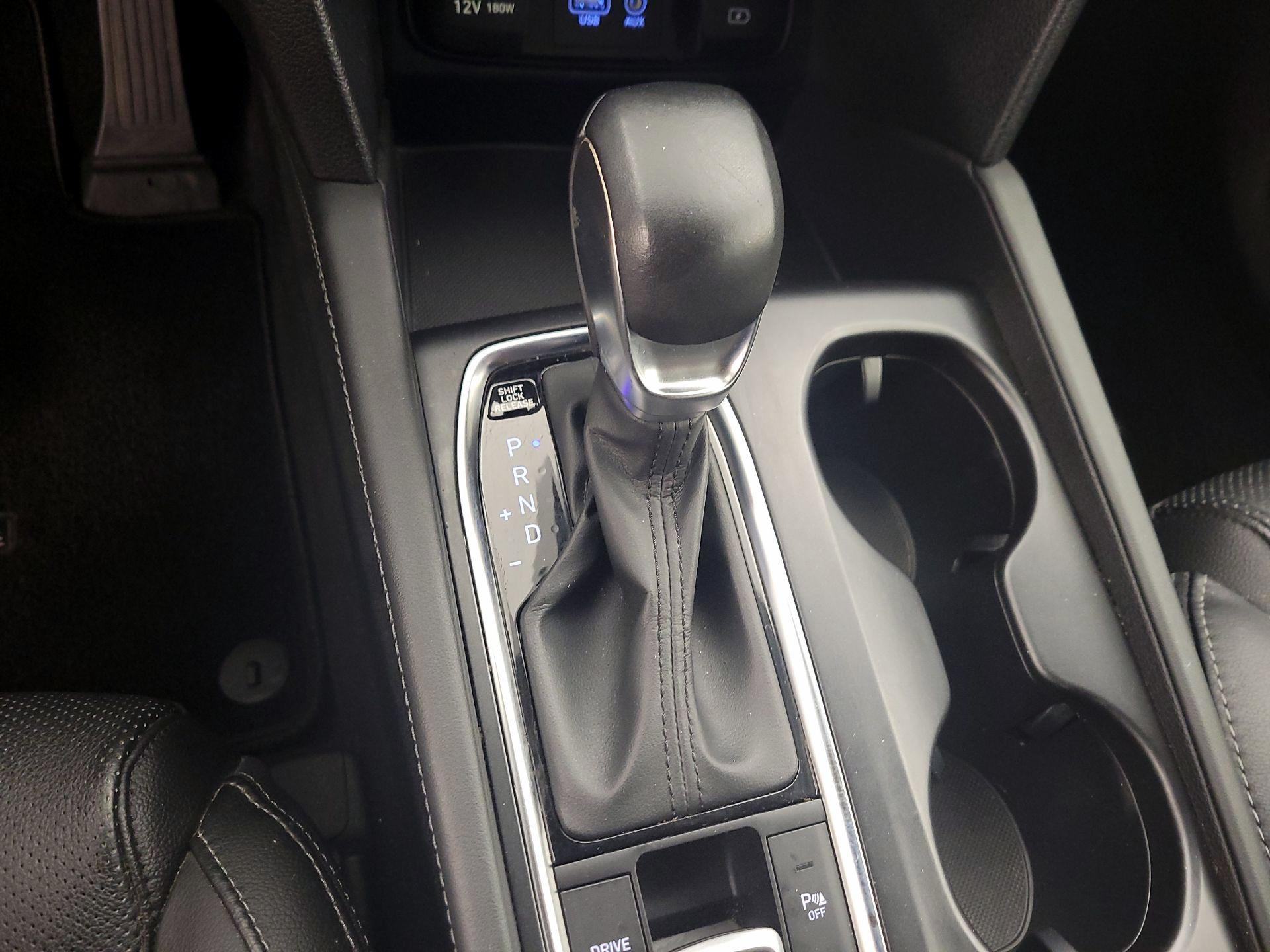 Thumbnail: 2019 Hyundai Santa Fe - 17