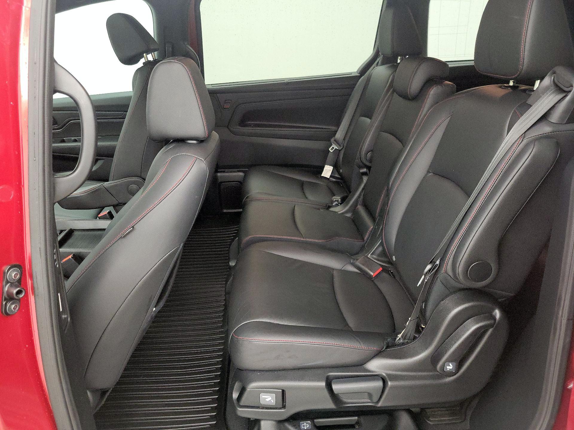 Thumbnail: 2023 Honda Odyssey - 20