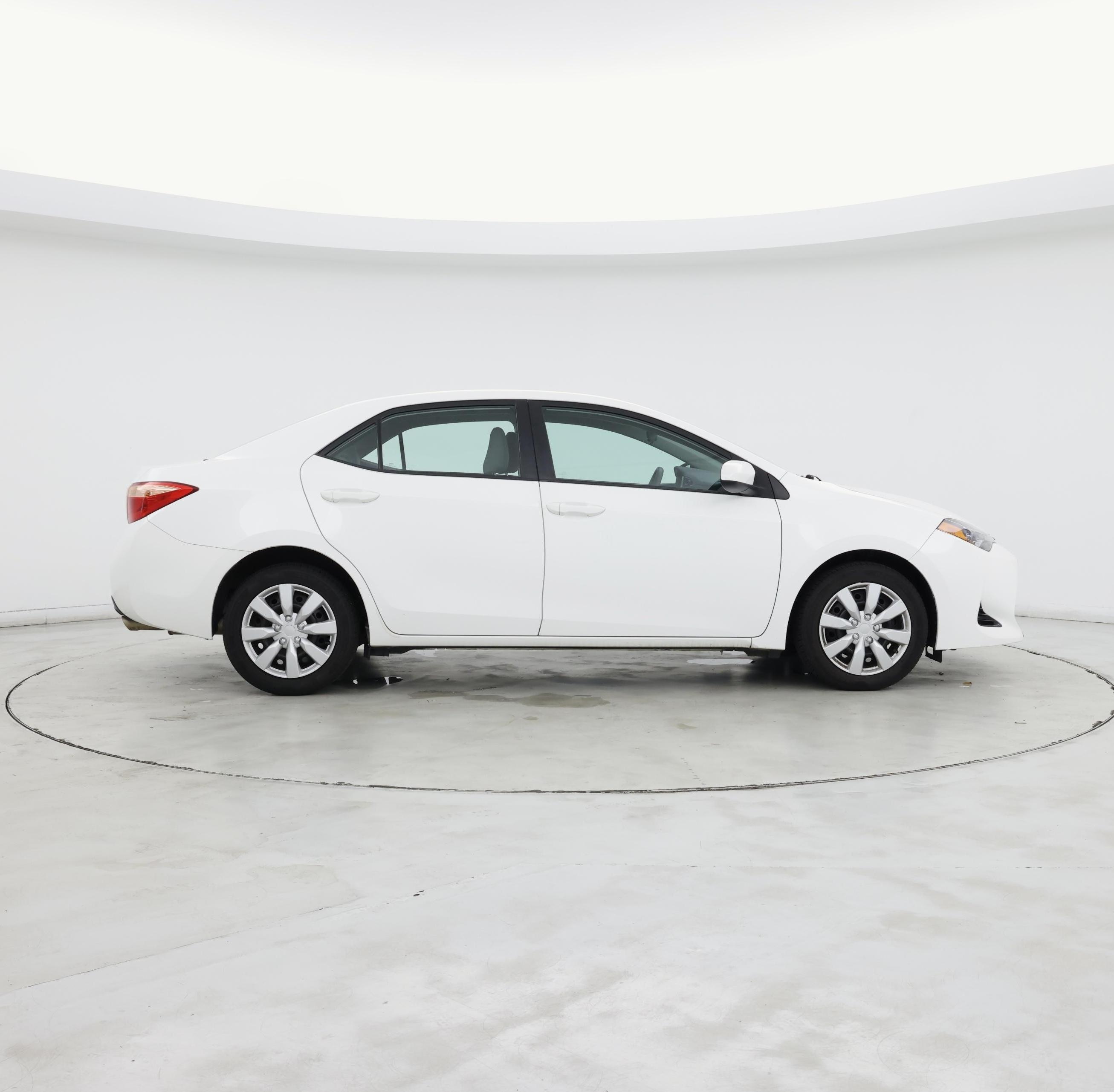 Thumbnail: 2017 Toyota Corolla - 7