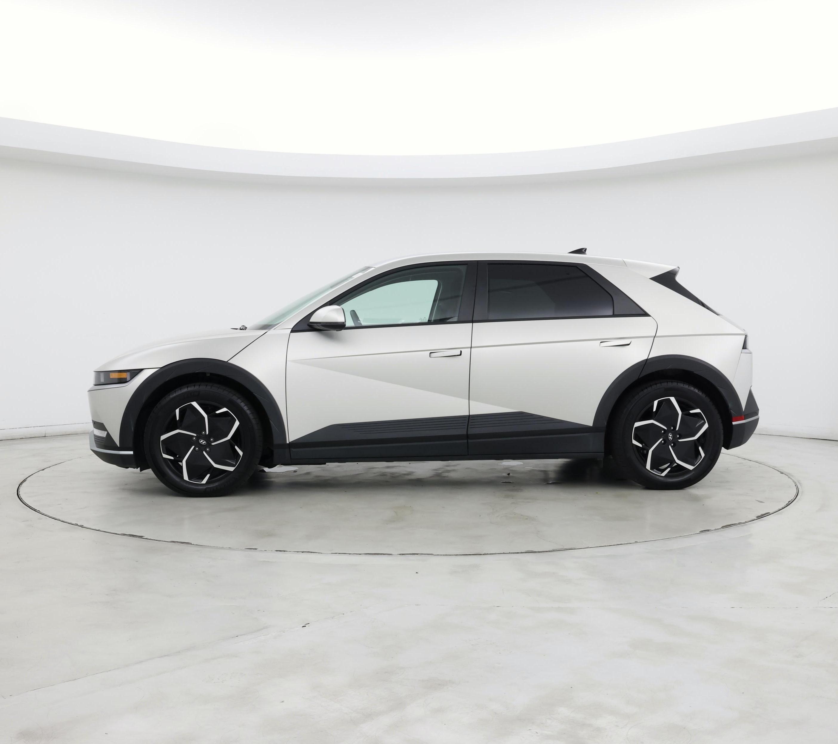 Thumbnail: 2024 Hyundai Ioniq 5 - 3
