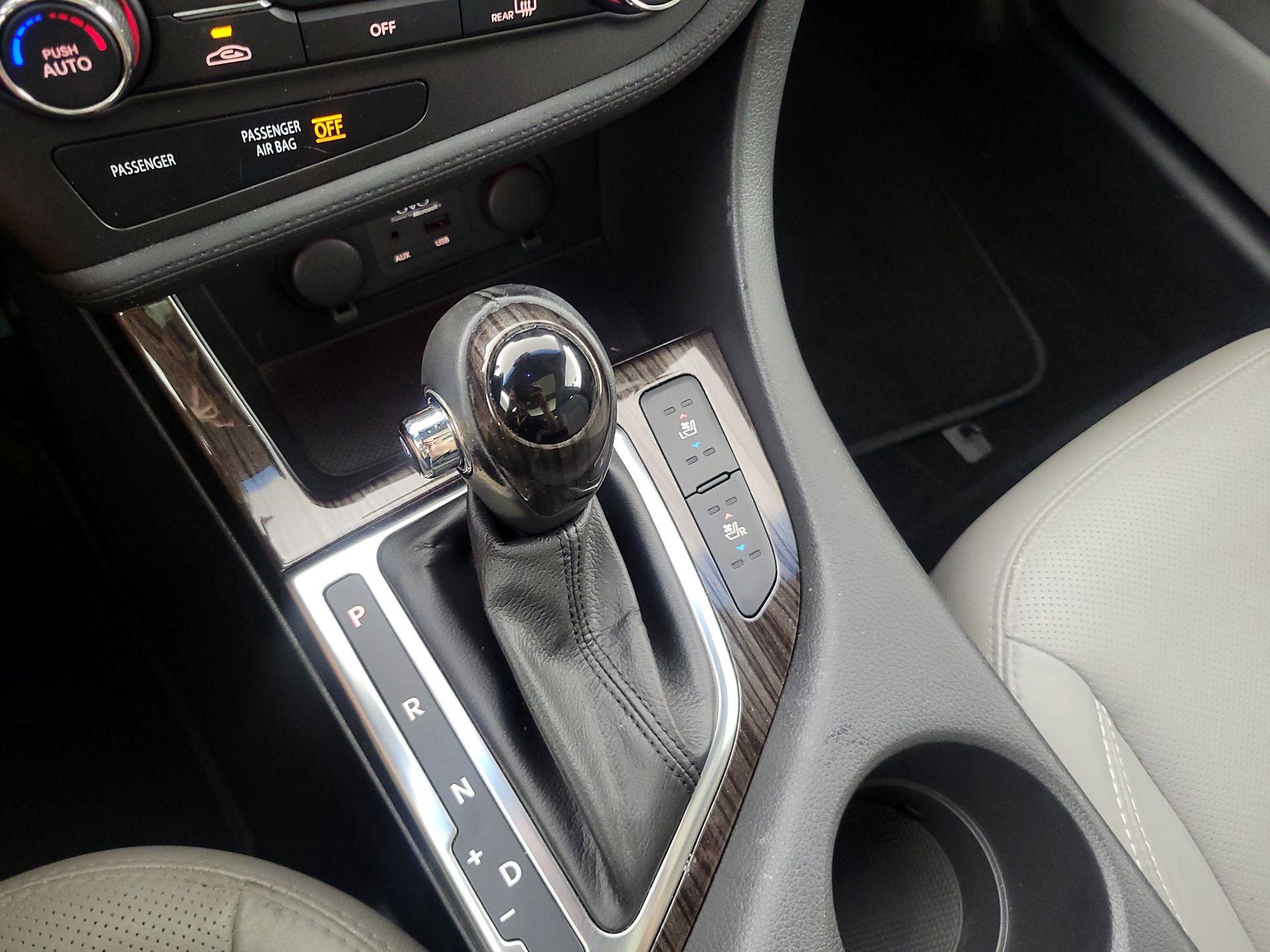 Thumbnail: 2013 Kia Optima - 17
