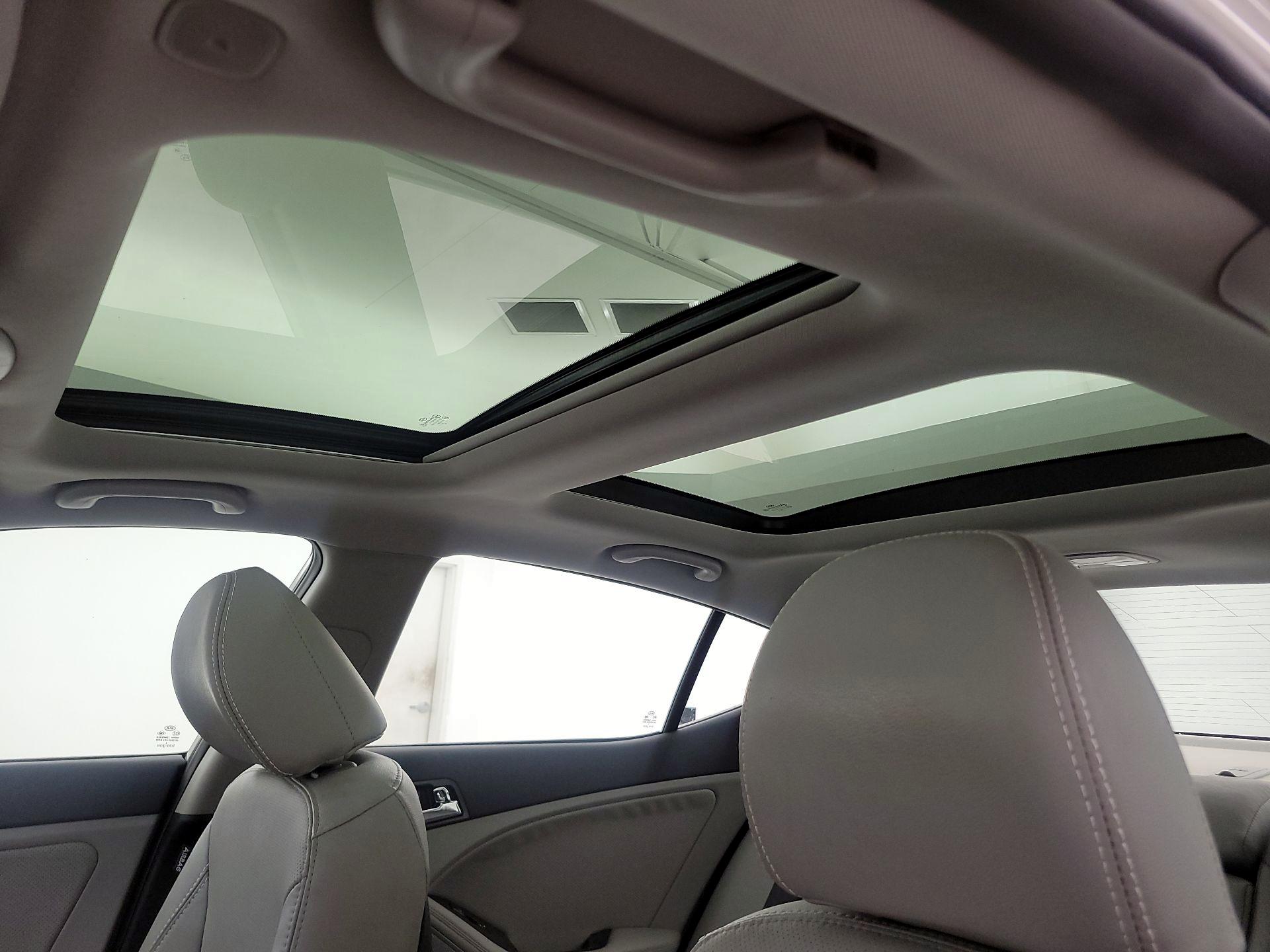 Thumbnail: 2013 Kia Optima - 19