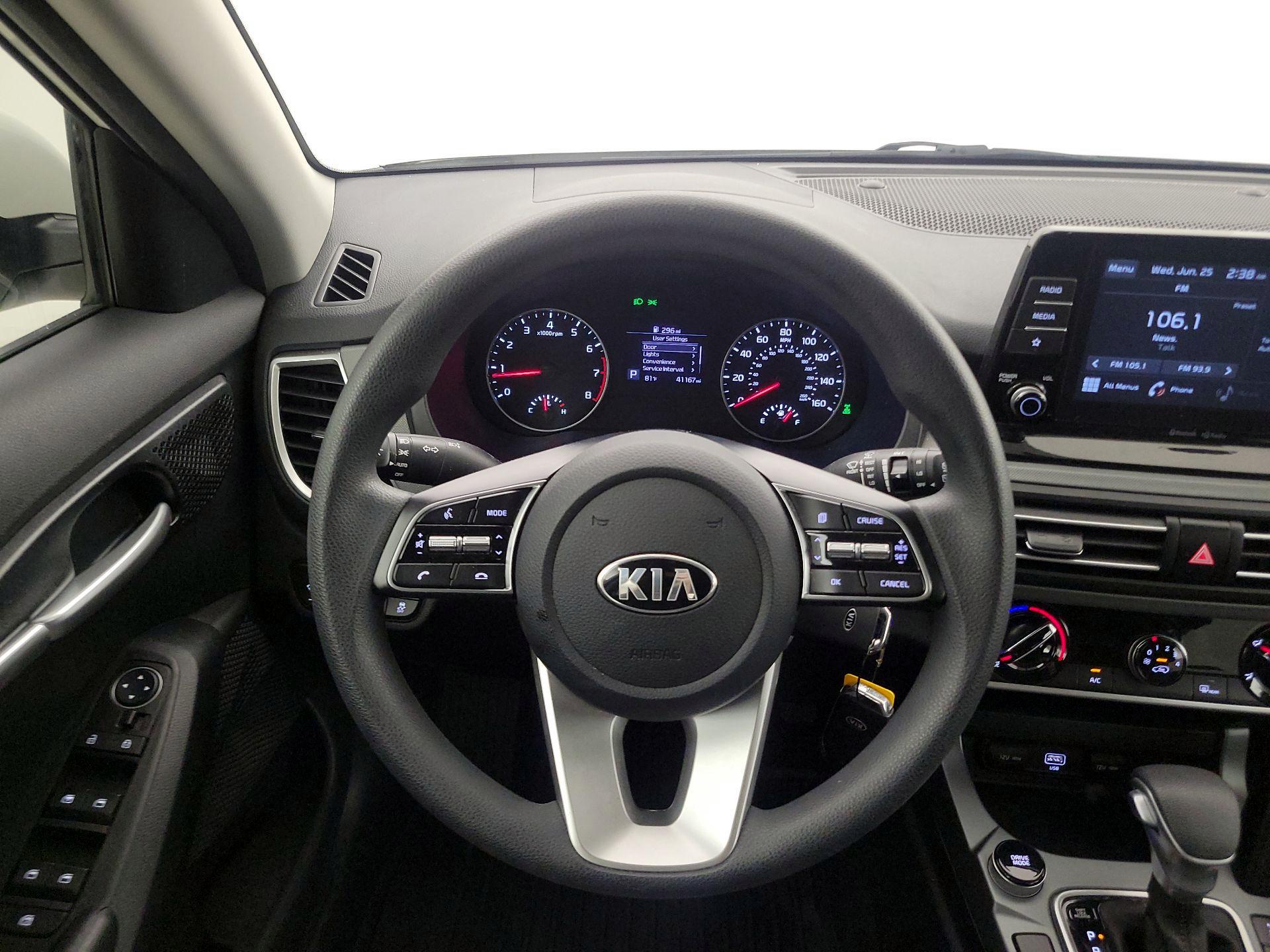 Thumbnail: 2021 Kia Seltos - 10