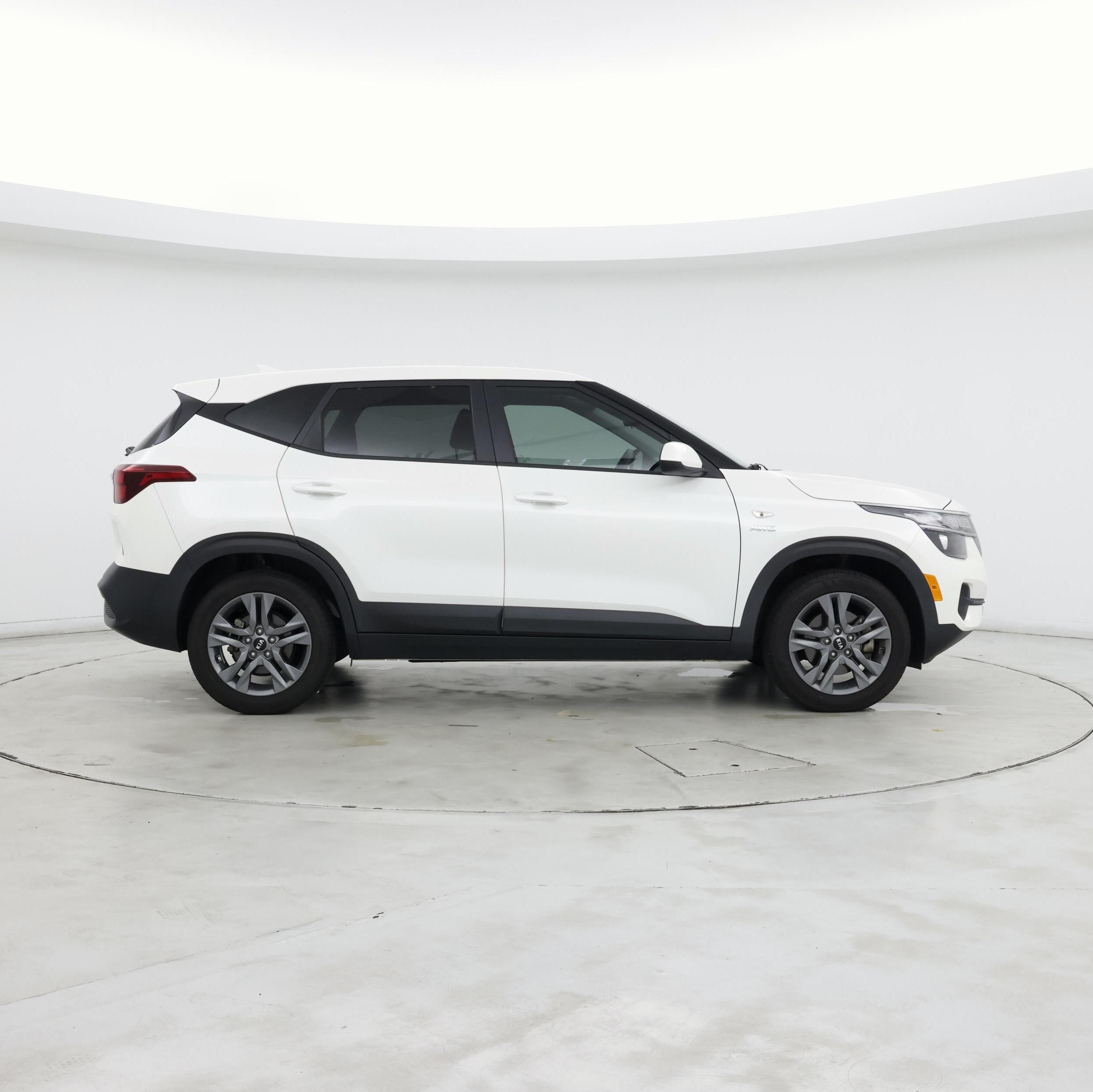 Thumbnail: 2021 Kia Seltos - 7