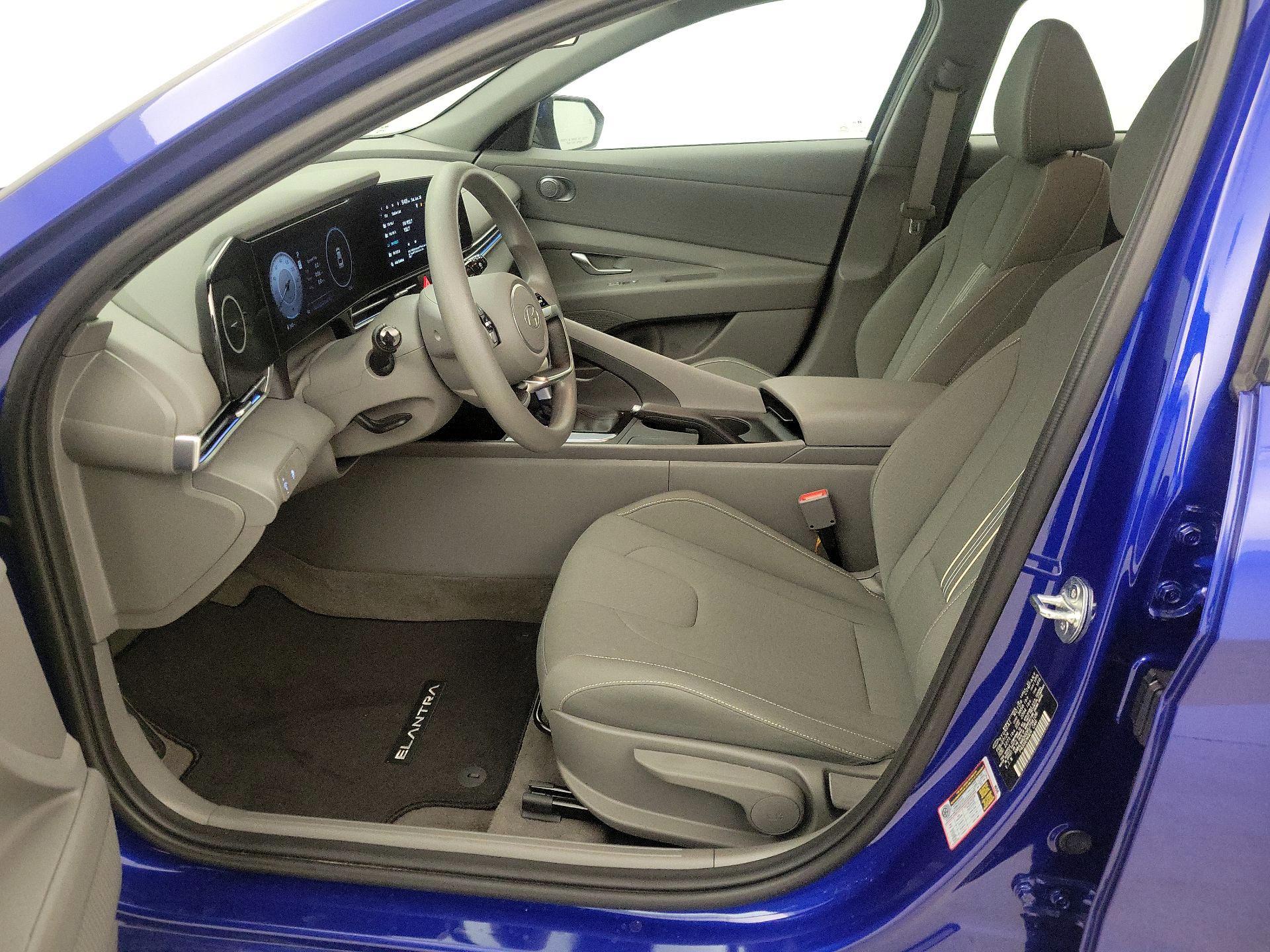 Thumbnail: 2024 Hyundai Elantra - 11