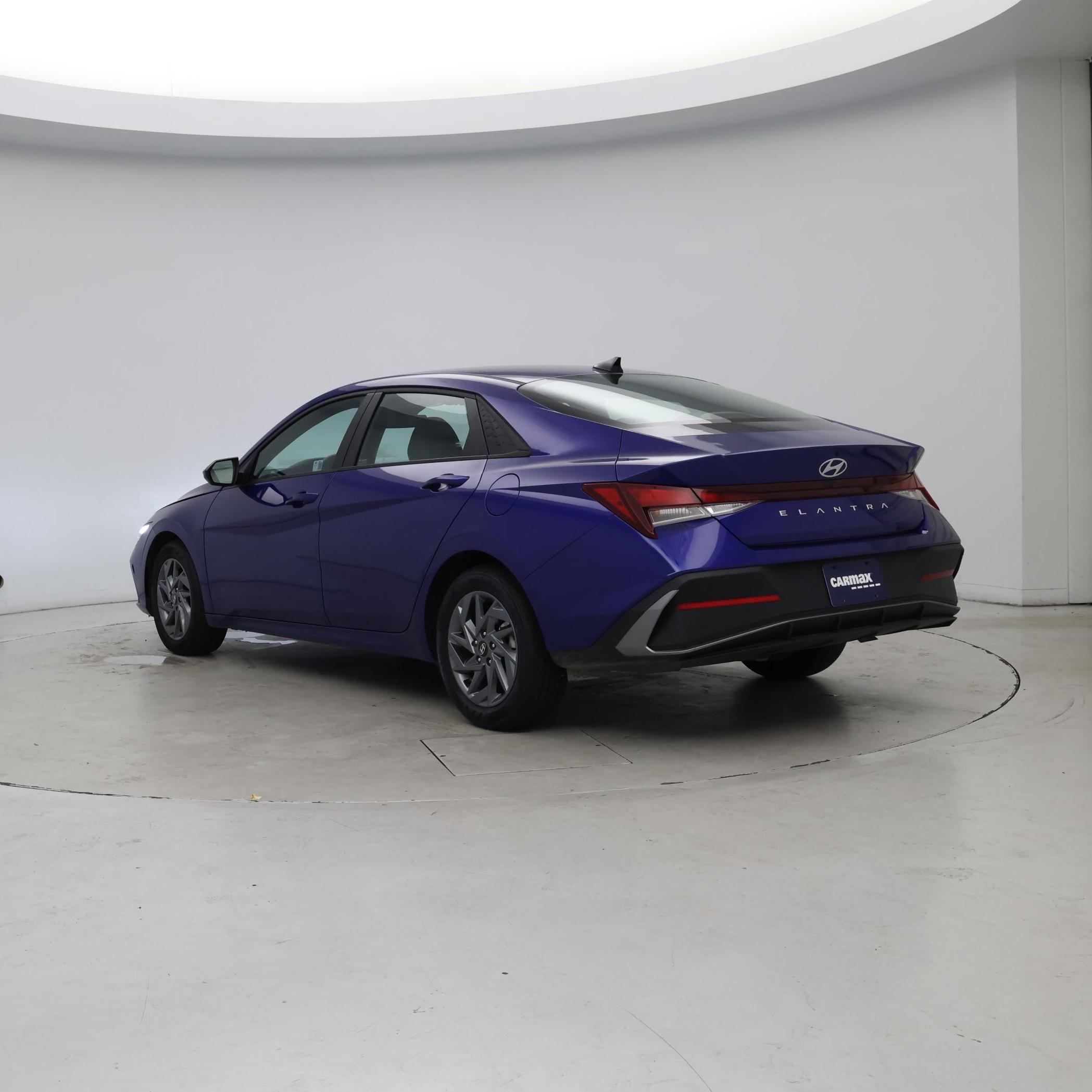 Thumbnail: 2024 Hyundai Elantra - 2