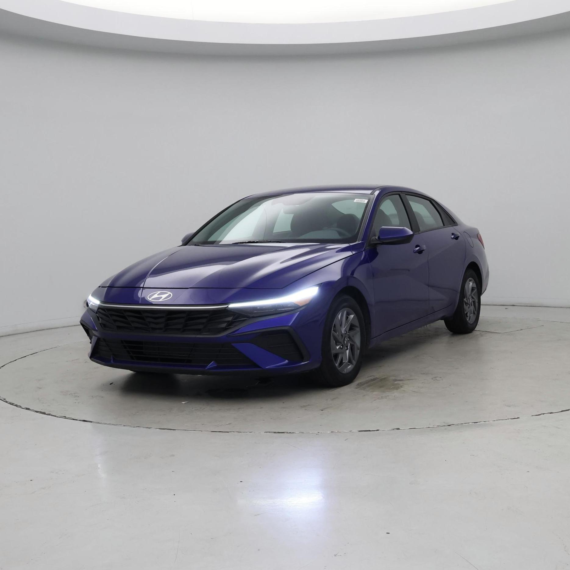 Thumbnail: 2024 Hyundai Elantra - 4