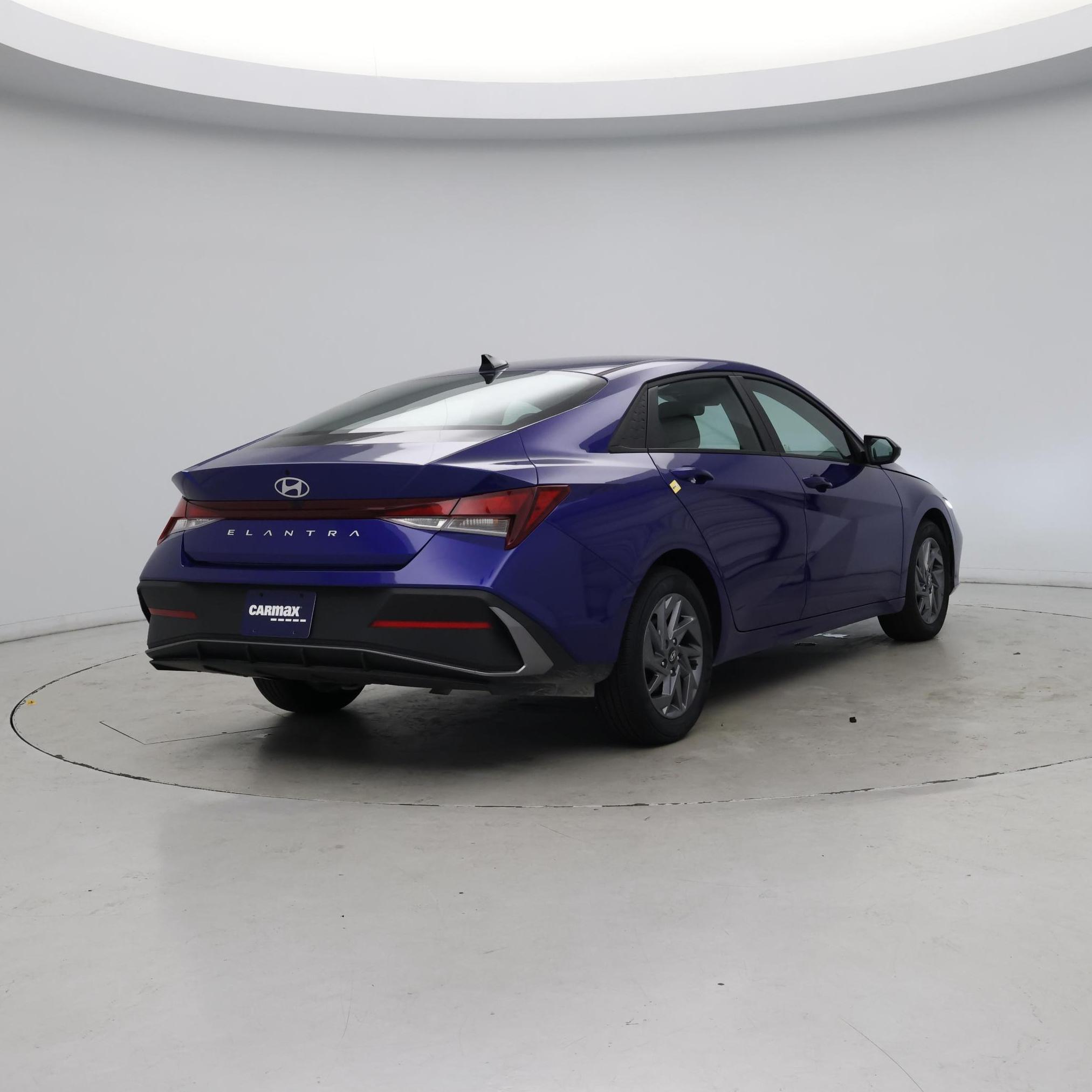 Thumbnail: 2024 Hyundai Elantra - 8