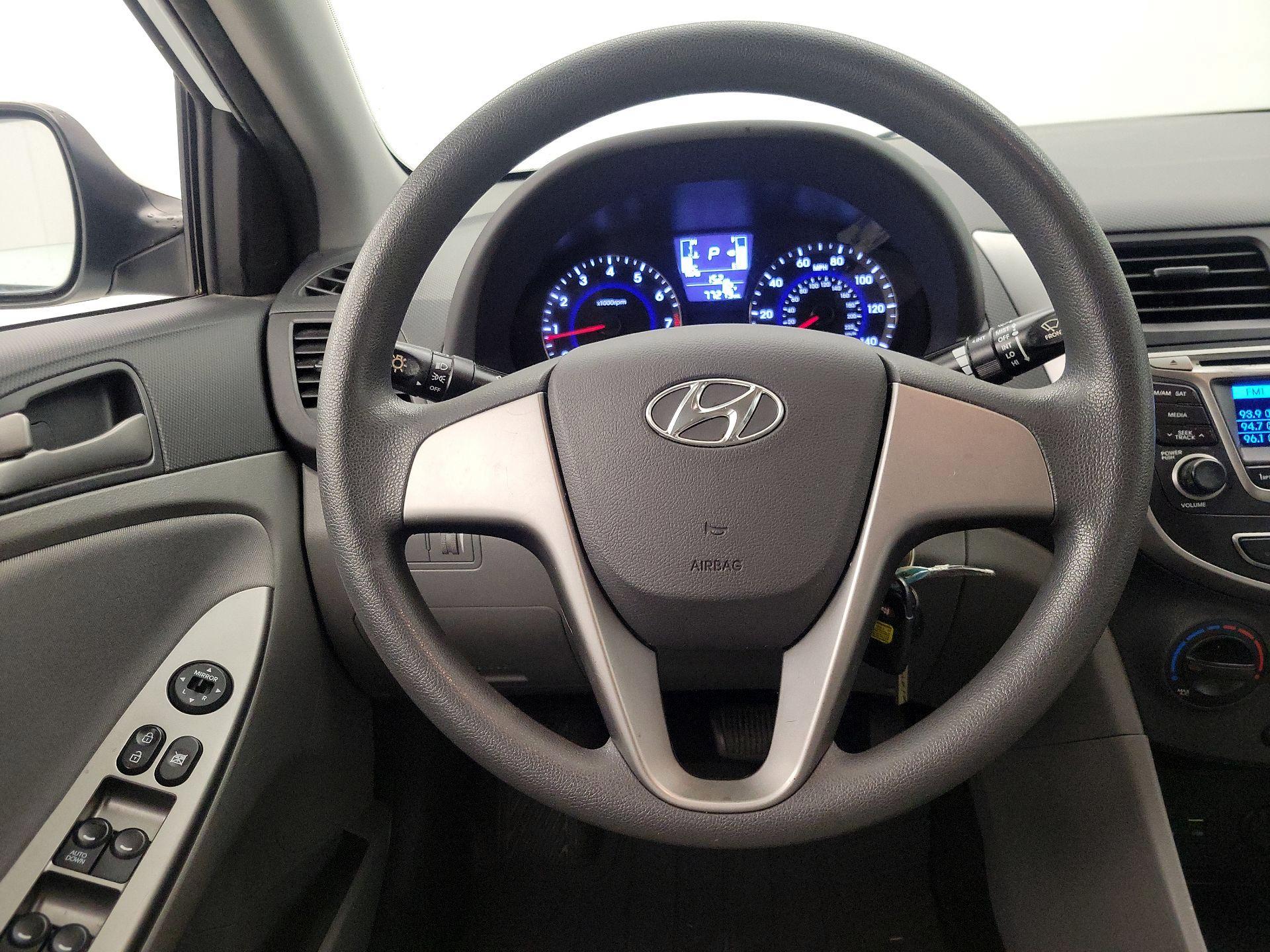 Thumbnail: 2016 Hyundai Accent - 10