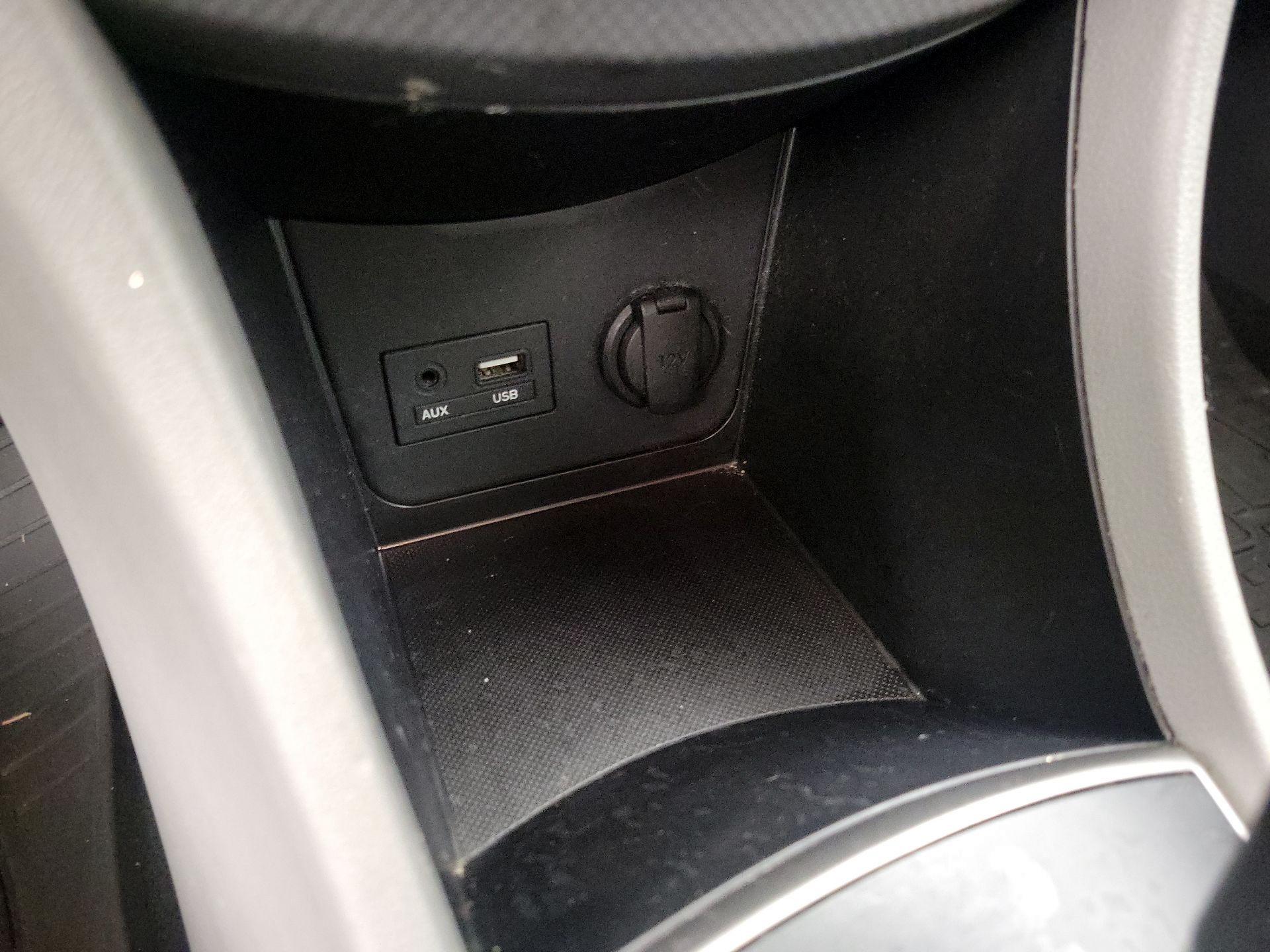 Thumbnail: 2016 Hyundai Accent - 18