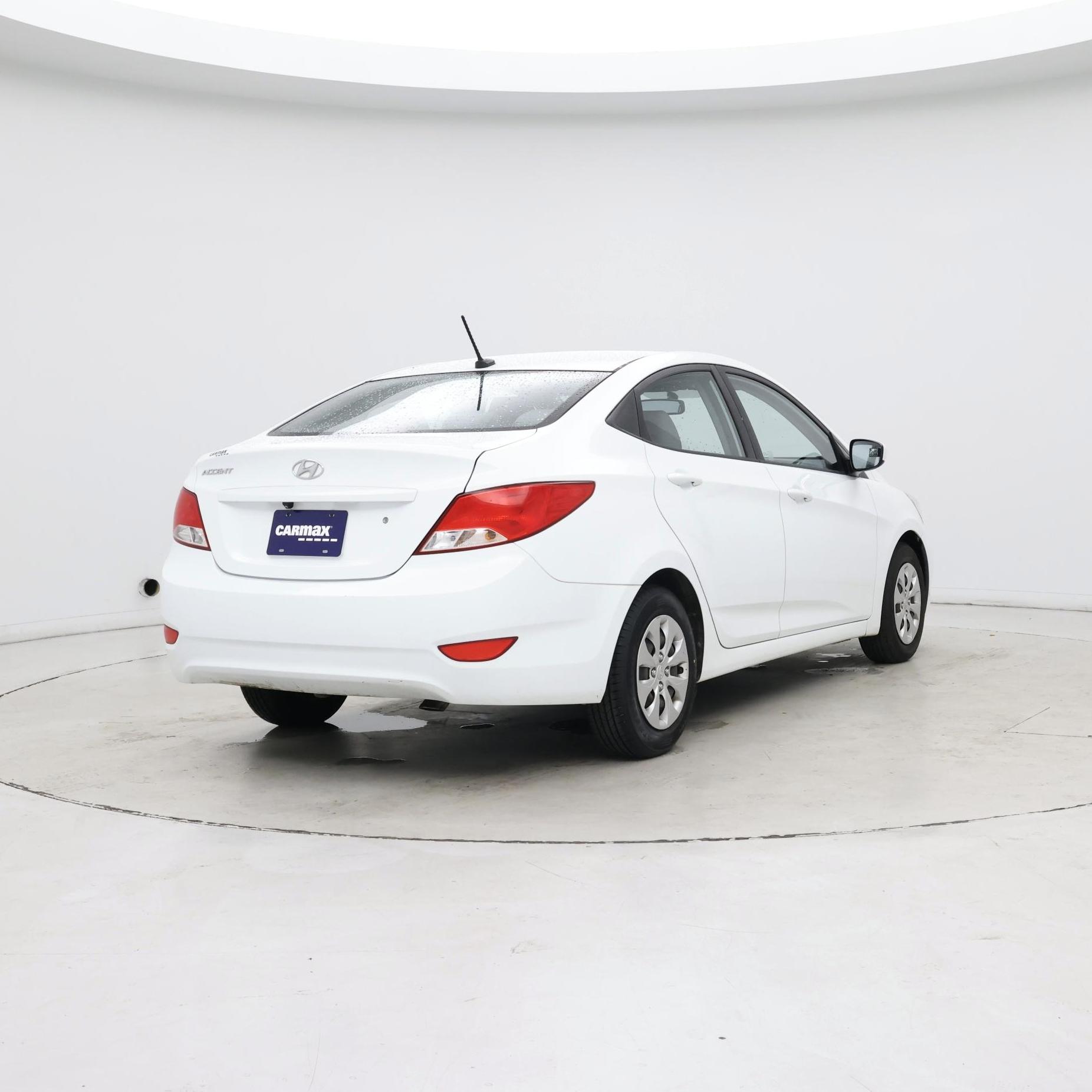 Thumbnail: 2016 Hyundai Accent - 8