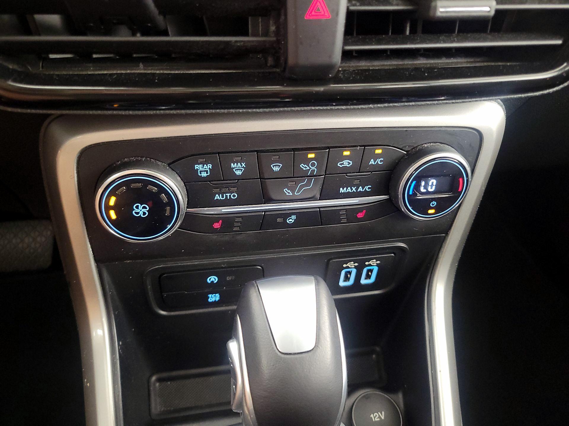 Thumbnail: 2019 Ford EcoSport - 17