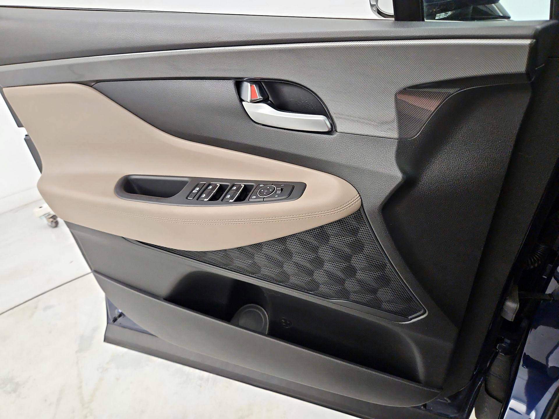 Thumbnail: 2023 Hyundai Santa Fe - 12
