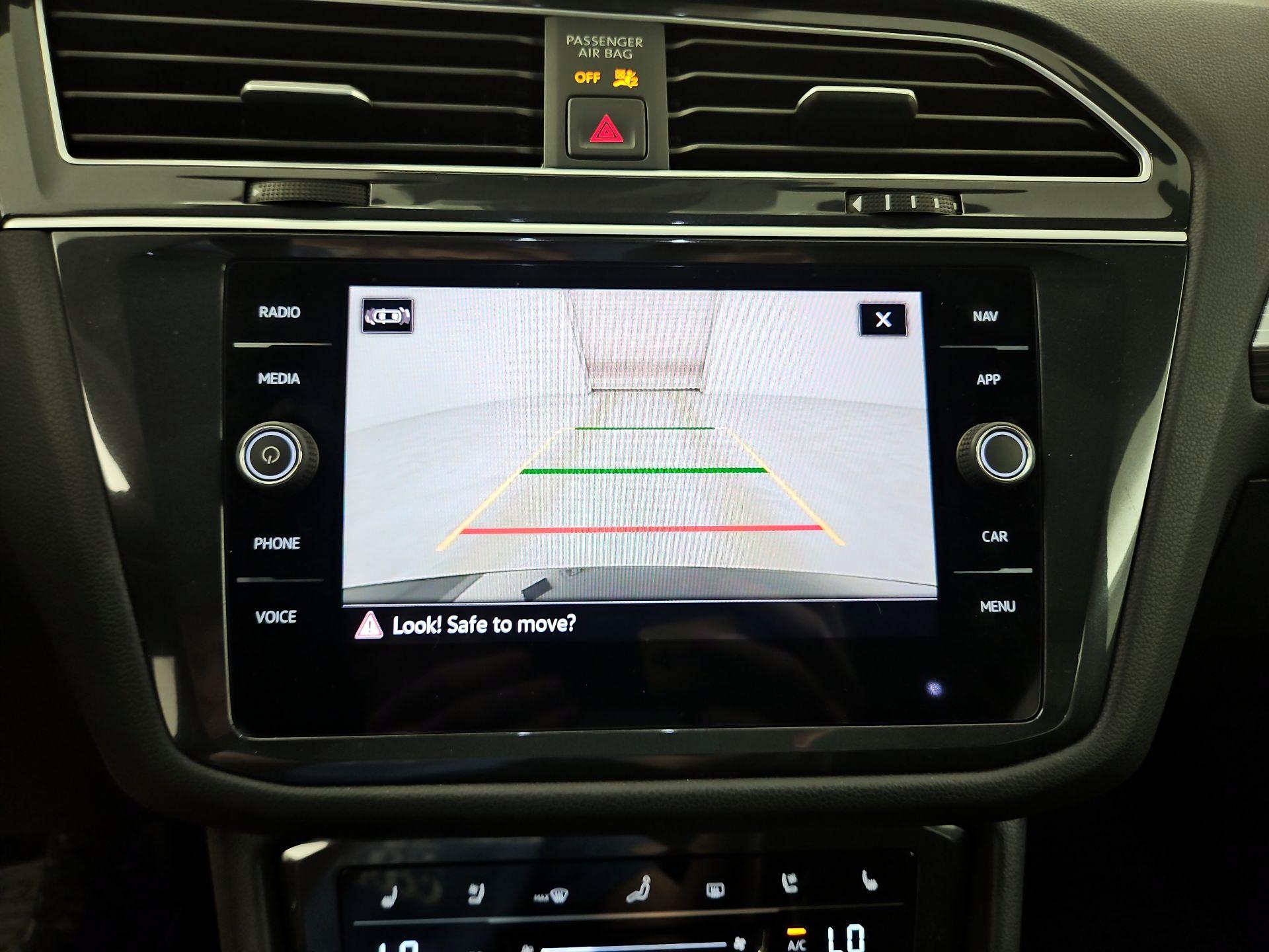 Thumbnail: 2024 Volkswagen Tiguan - 15
