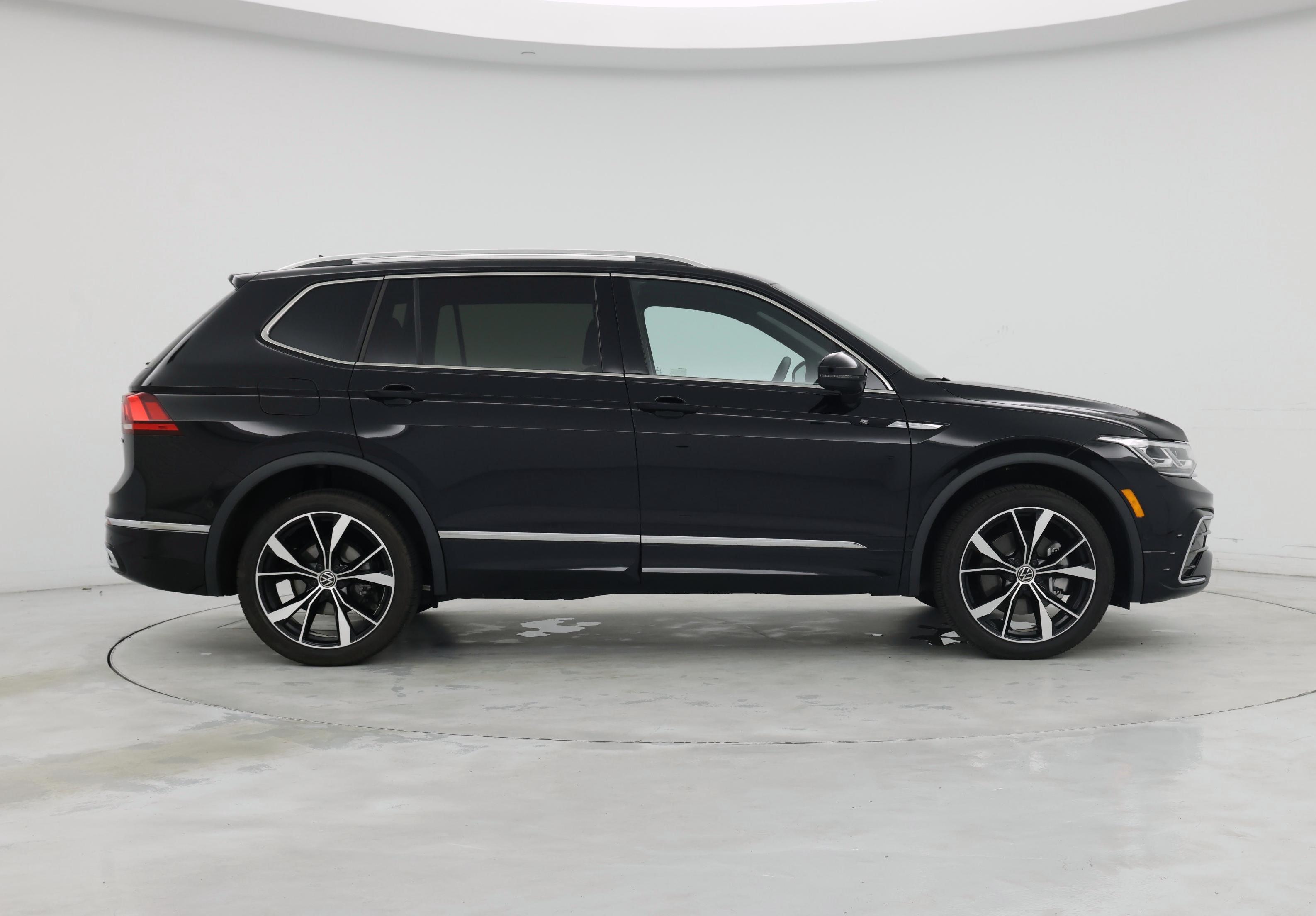 Thumbnail: 2024 Volkswagen Tiguan - 7