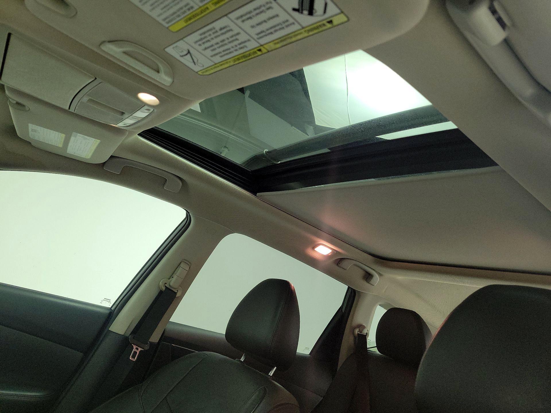 Thumbnail: 2015 Nissan Rogue - 20