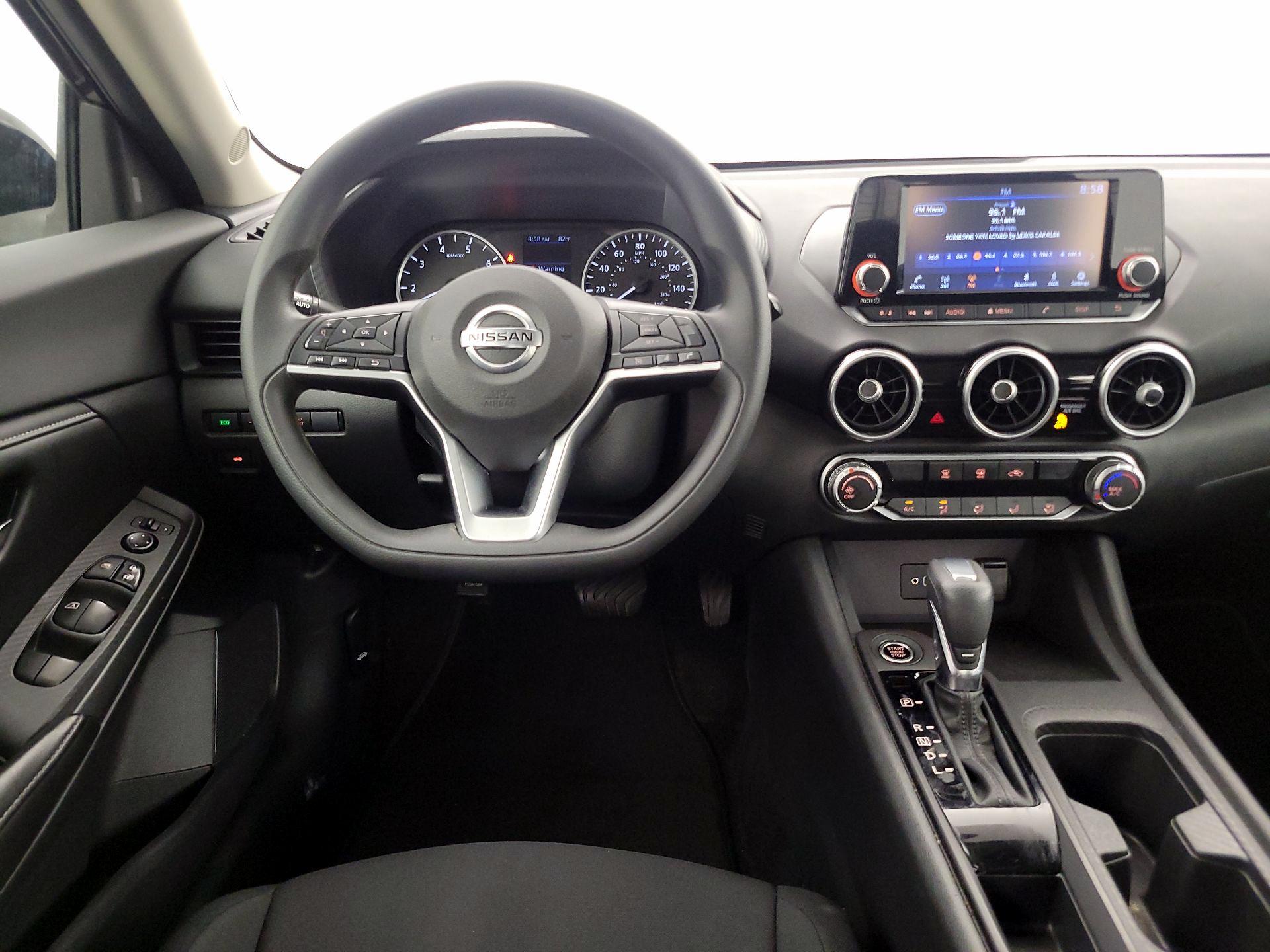 Thumbnail: 2022 Nissan Sentra - 10