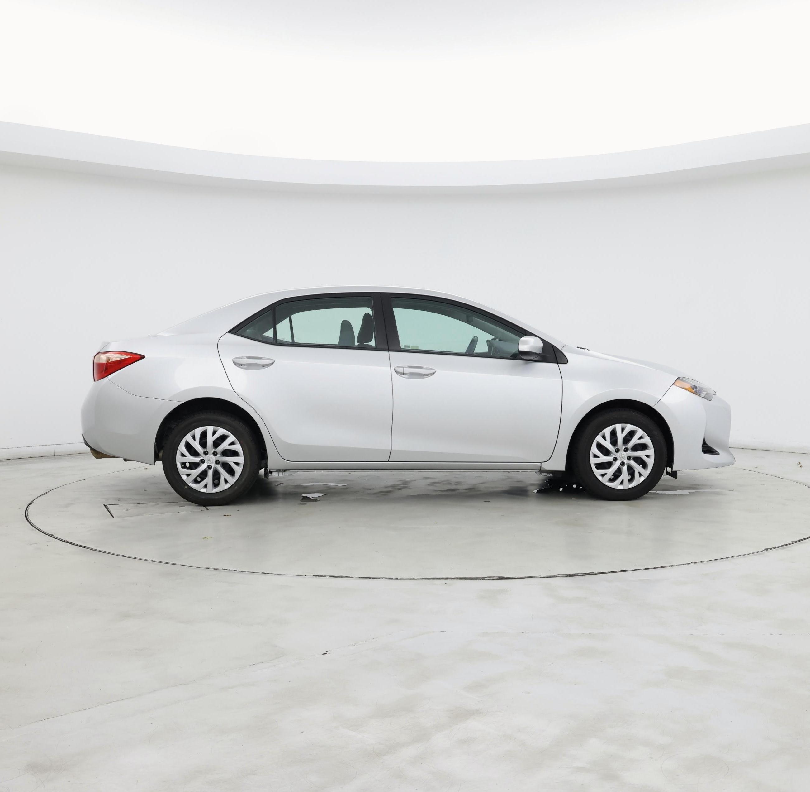 Thumbnail: 2017 Toyota Corolla - 7