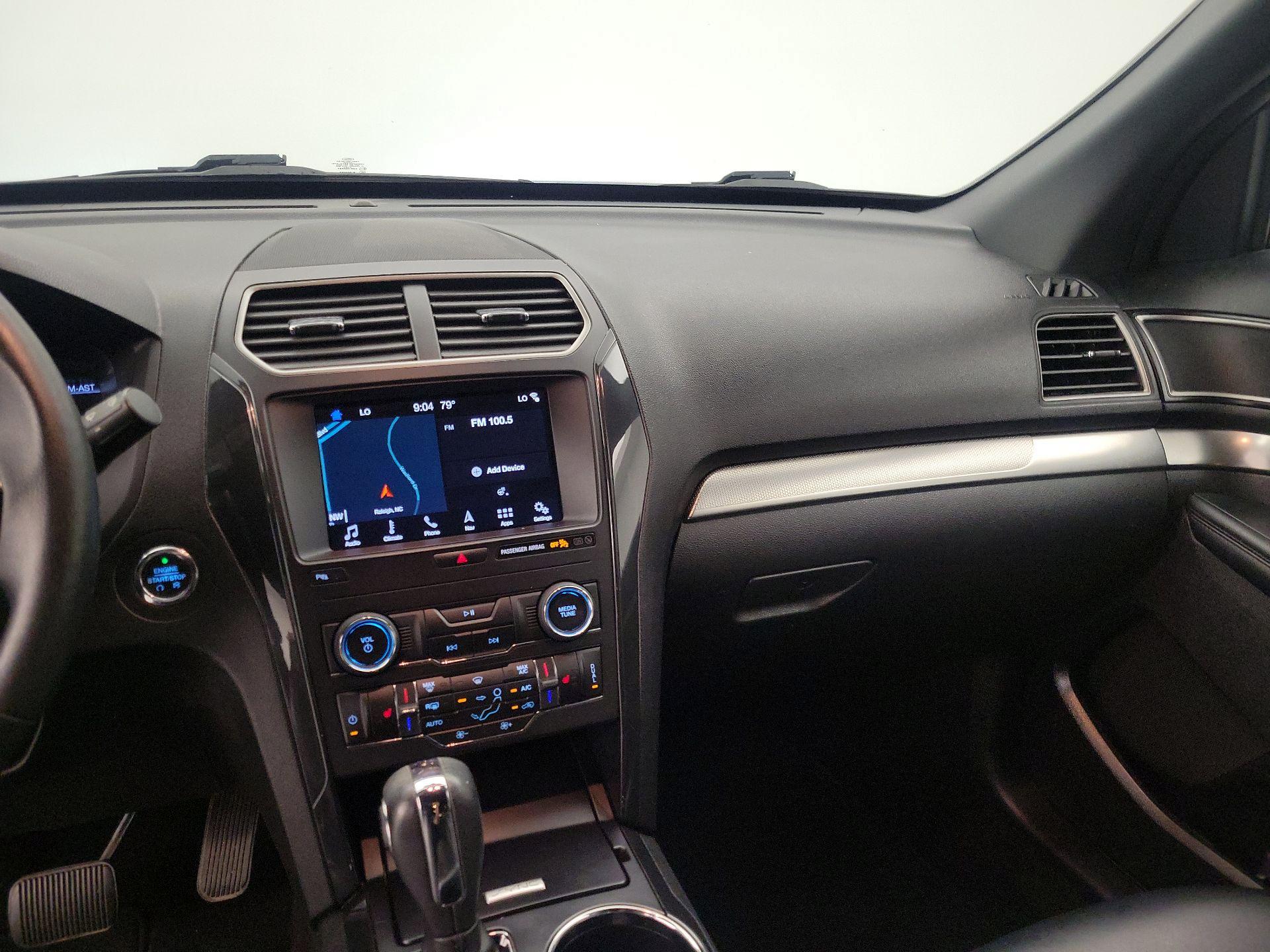 Thumbnail: 2019 Ford Explorer - 9