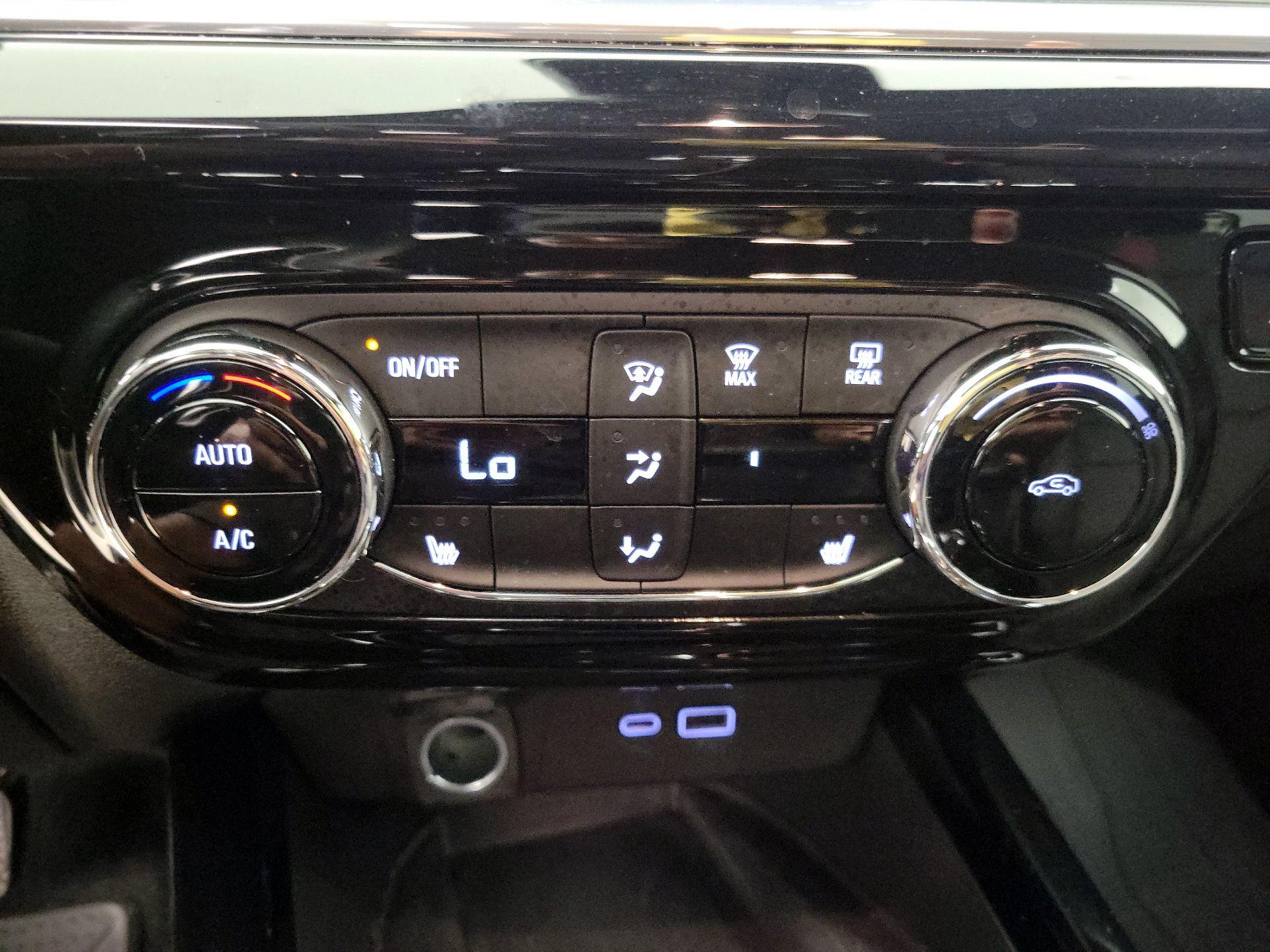 Thumbnail: 2024 Chevrolet Trax - 16