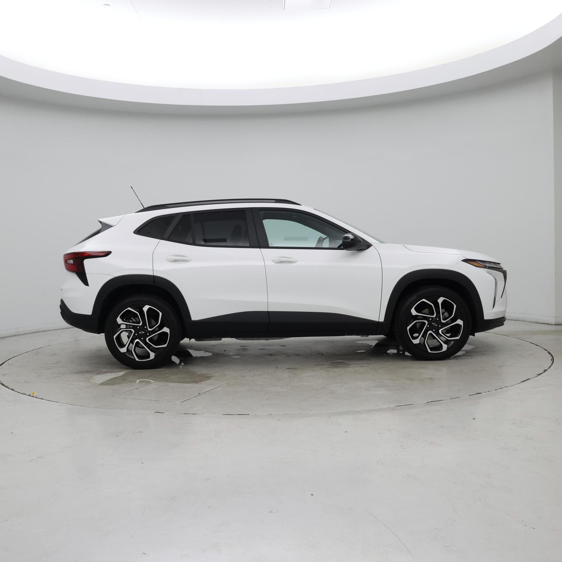Thumbnail: 2024 Chevrolet Trax - 7
