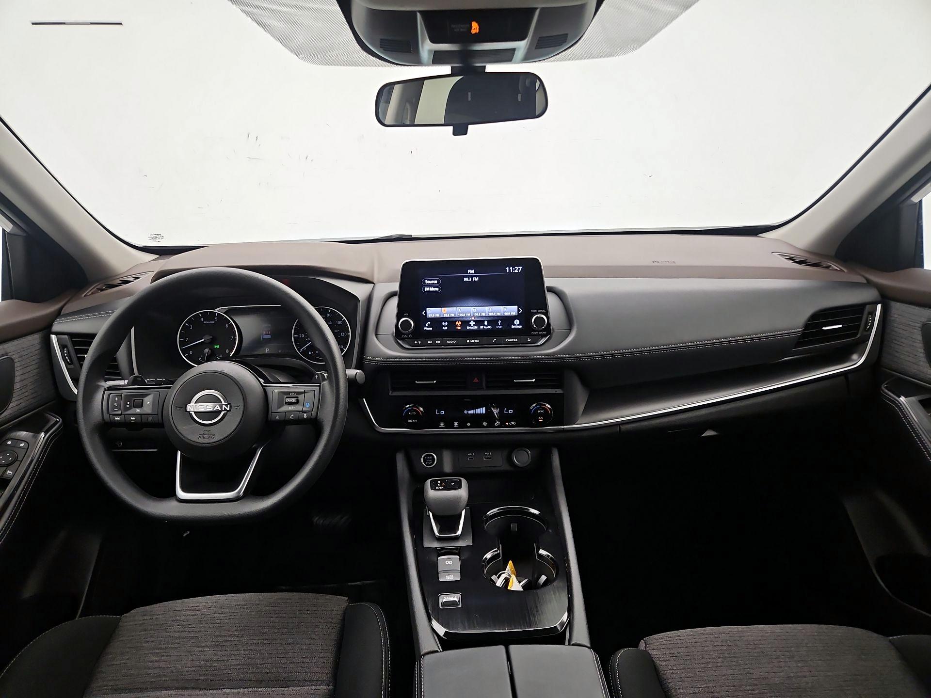 Thumbnail: 2023 Nissan Rogue - 9