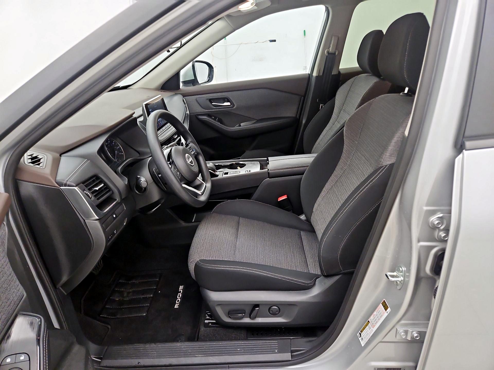 Thumbnail: 2023 Nissan Rogue - 11
