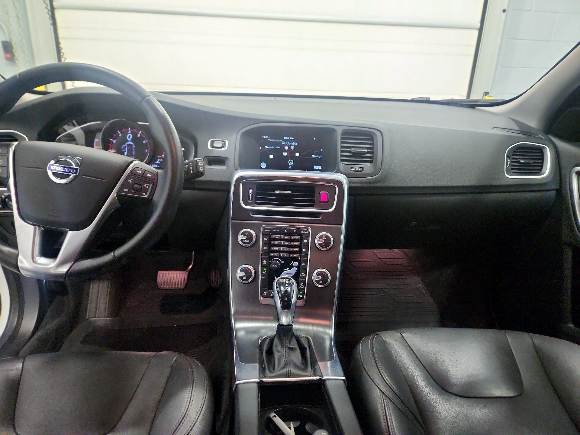 Thumbnail: 2016 Volvo S60 - 9