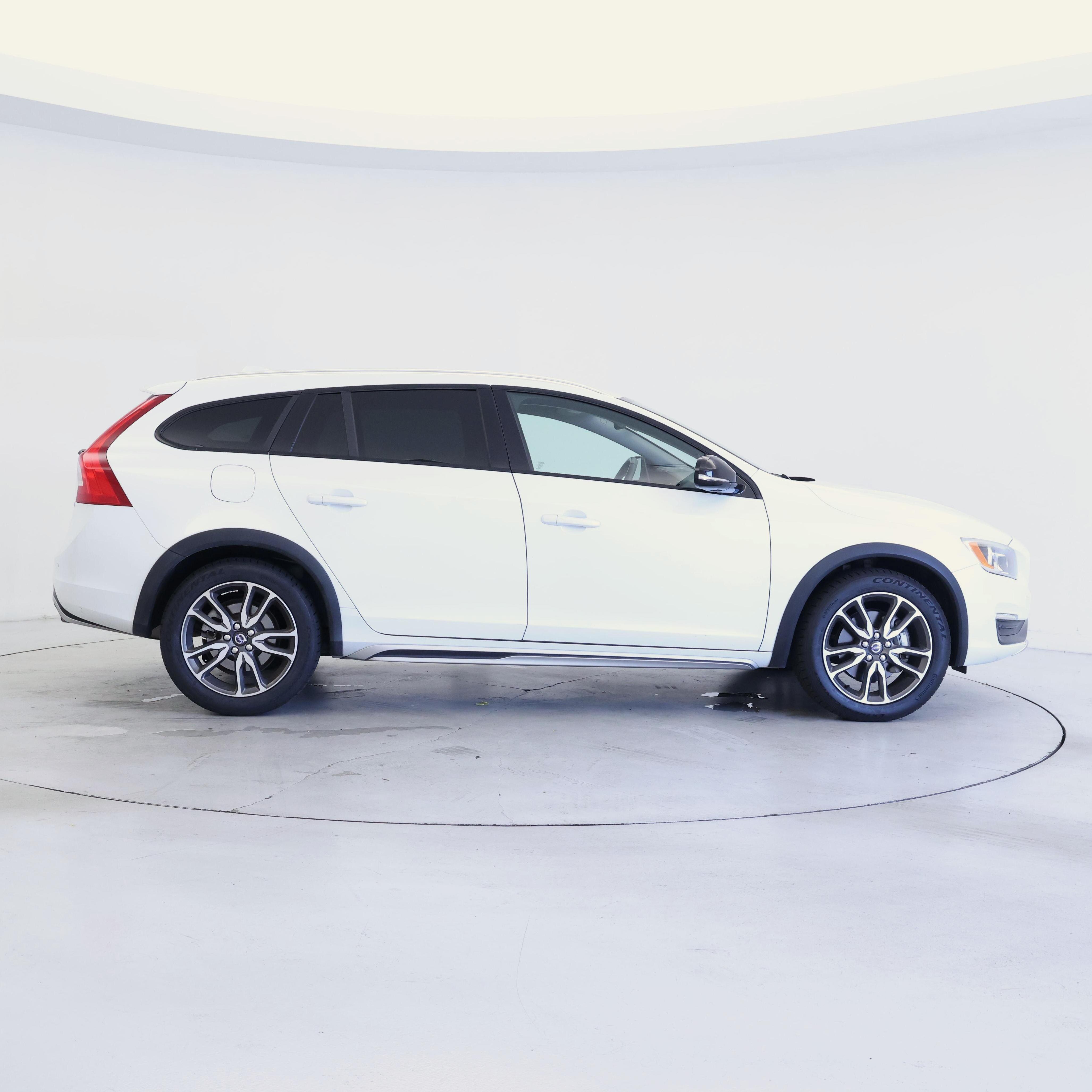 Thumbnail: 2016 Volvo S60 - 7