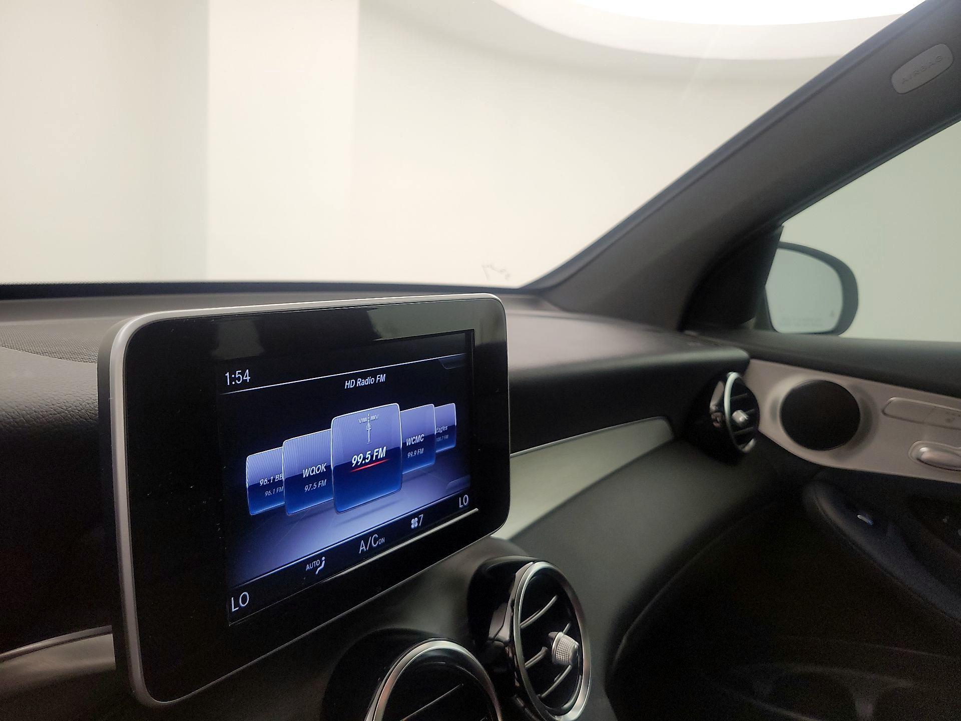 Thumbnail: 2019 Mercedes-Benz GLC - 15