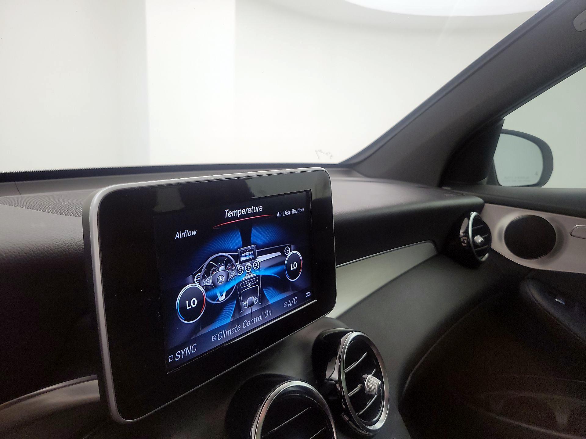 Thumbnail: 2019 Mercedes-Benz GLC - 16