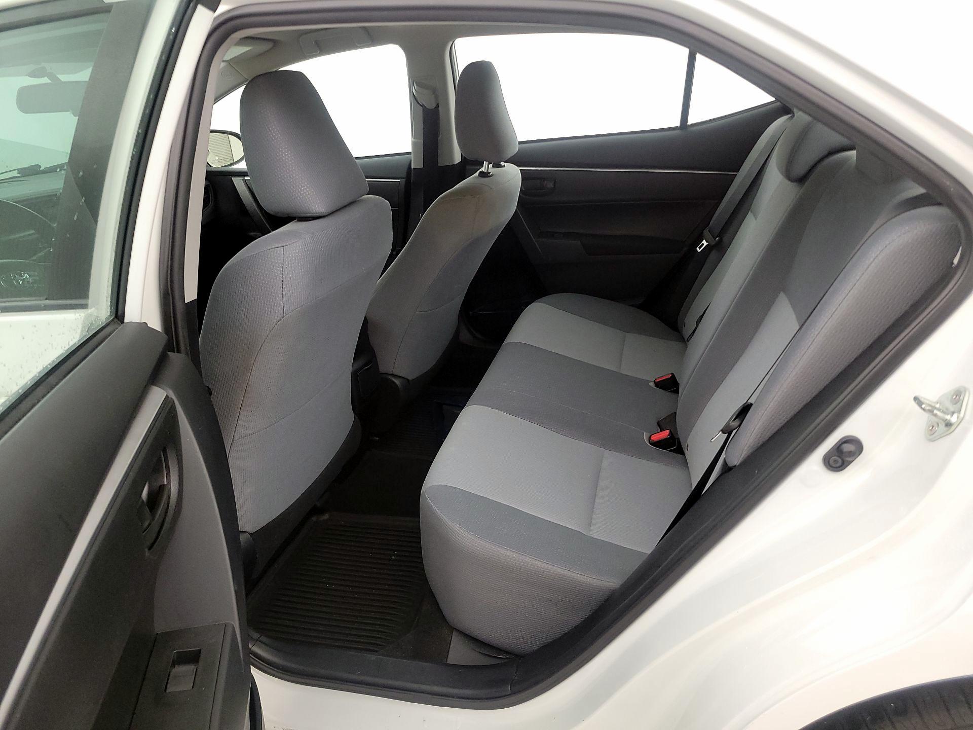 Thumbnail: 2016 Toyota Corolla - 18