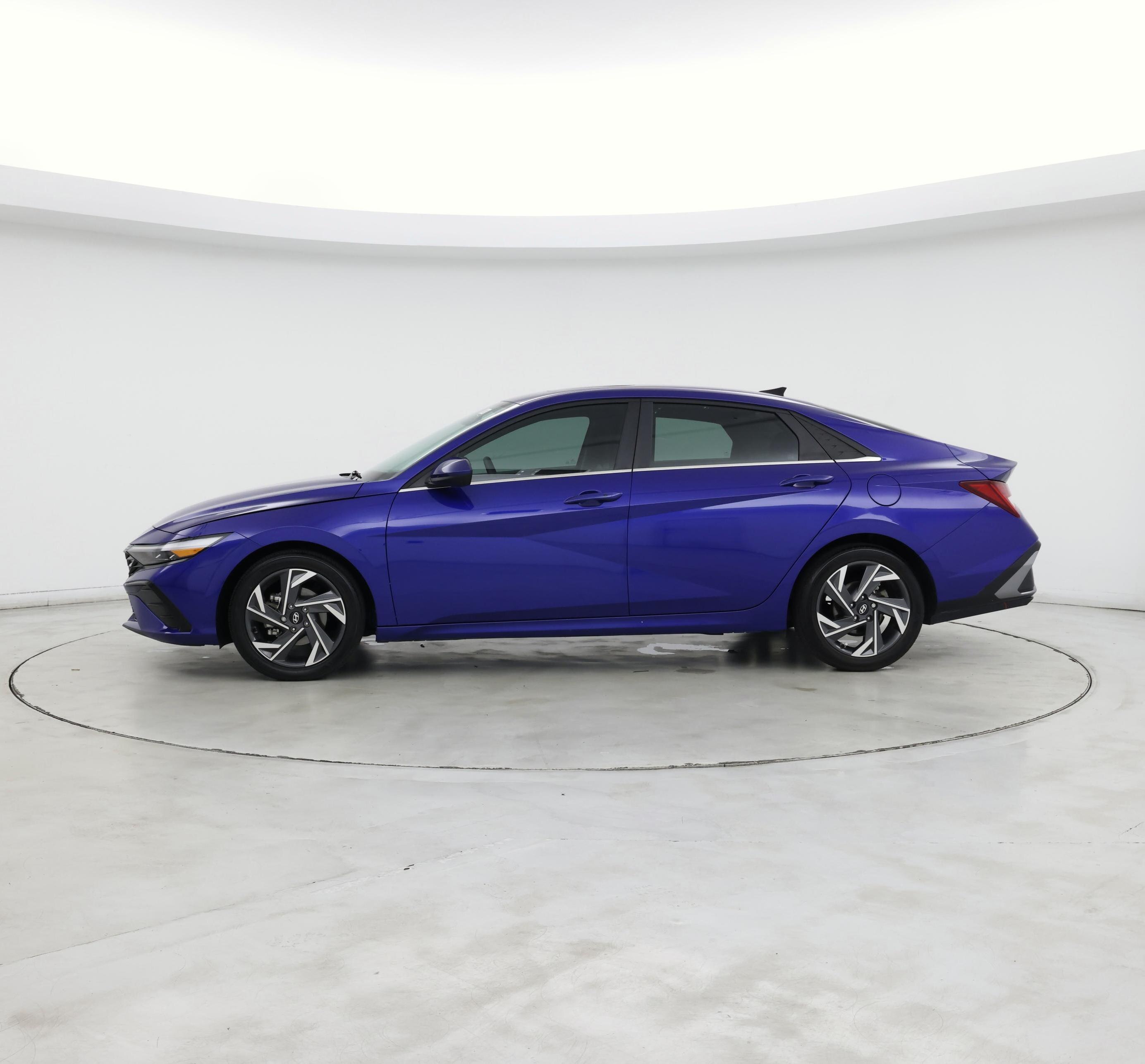 Thumbnail: 2024 Hyundai Elantra - 3