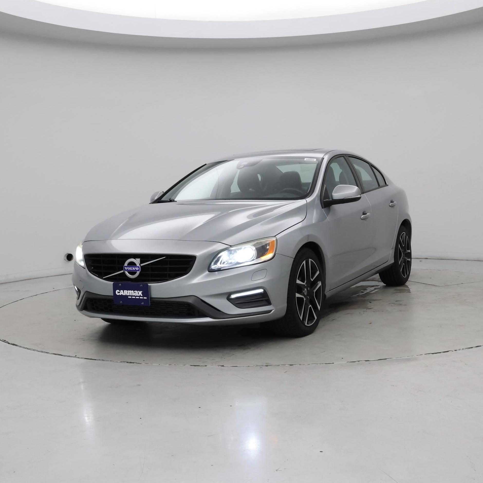 Thumbnail: 2017 Volvo S60 - 4