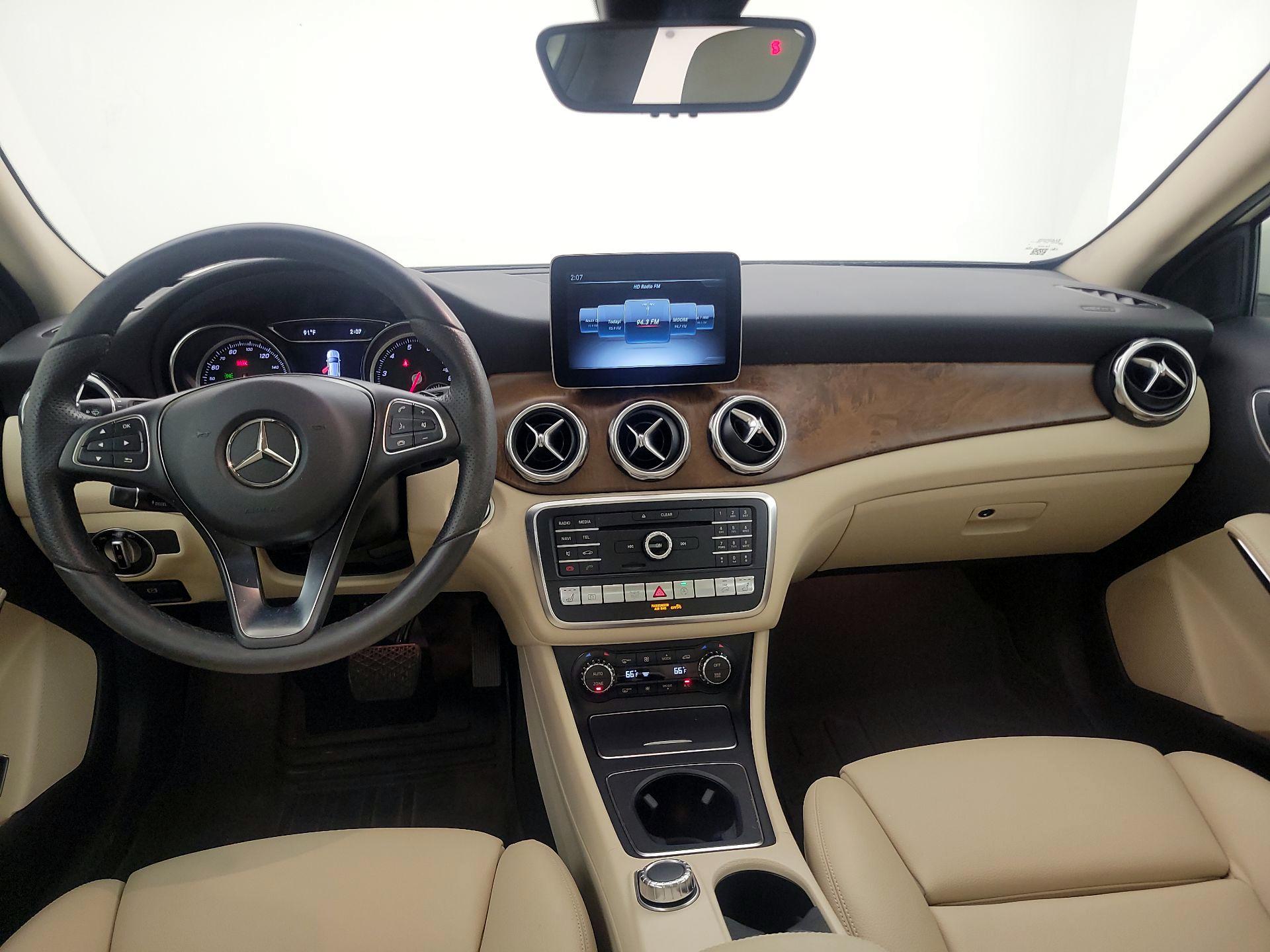 Thumbnail: 2018 Mercedes-Benz GLA - 9