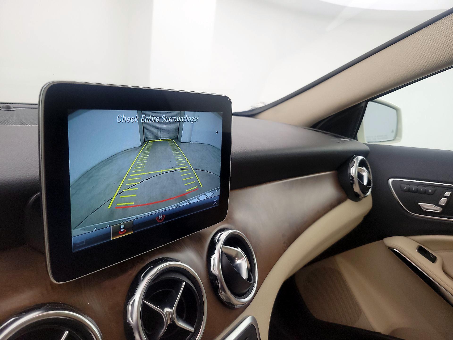 Thumbnail: 2018 Mercedes-Benz GLA - 14