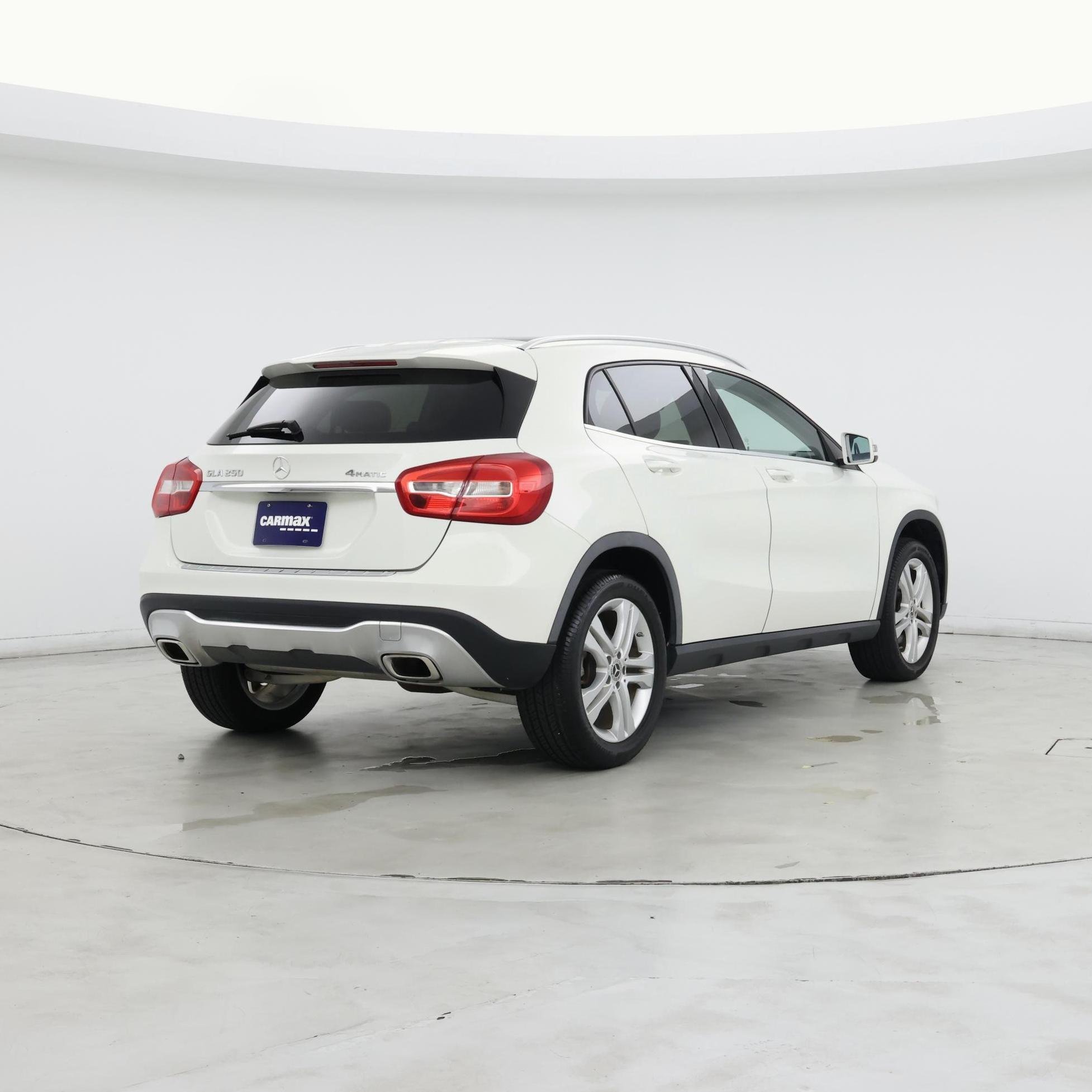Thumbnail: 2018 Mercedes-Benz GLA - 8